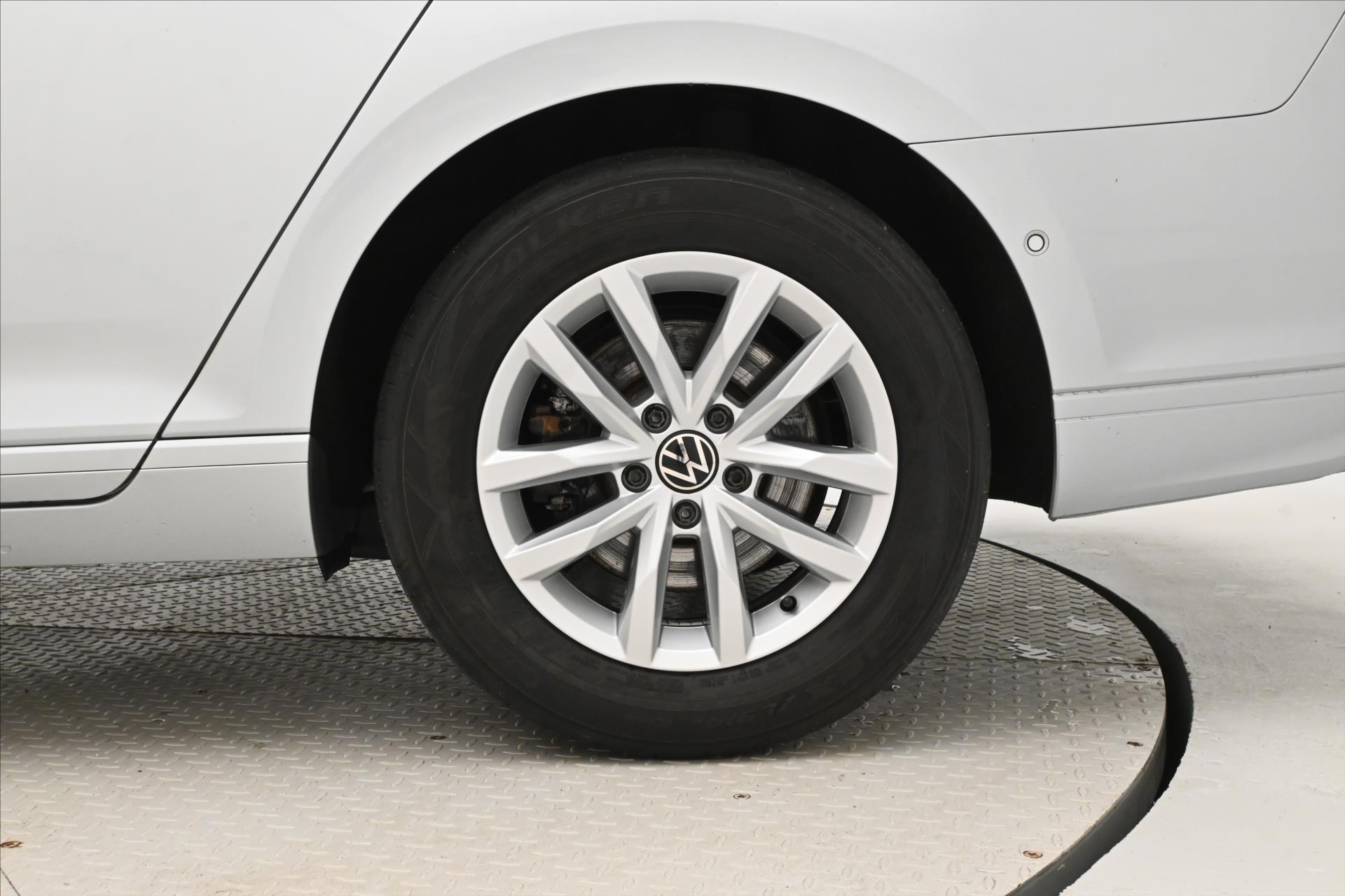 Main photo of the car Volkswagen Passat 2.0 TDI 110kW DSG Business Warranty up to 5 years (31)