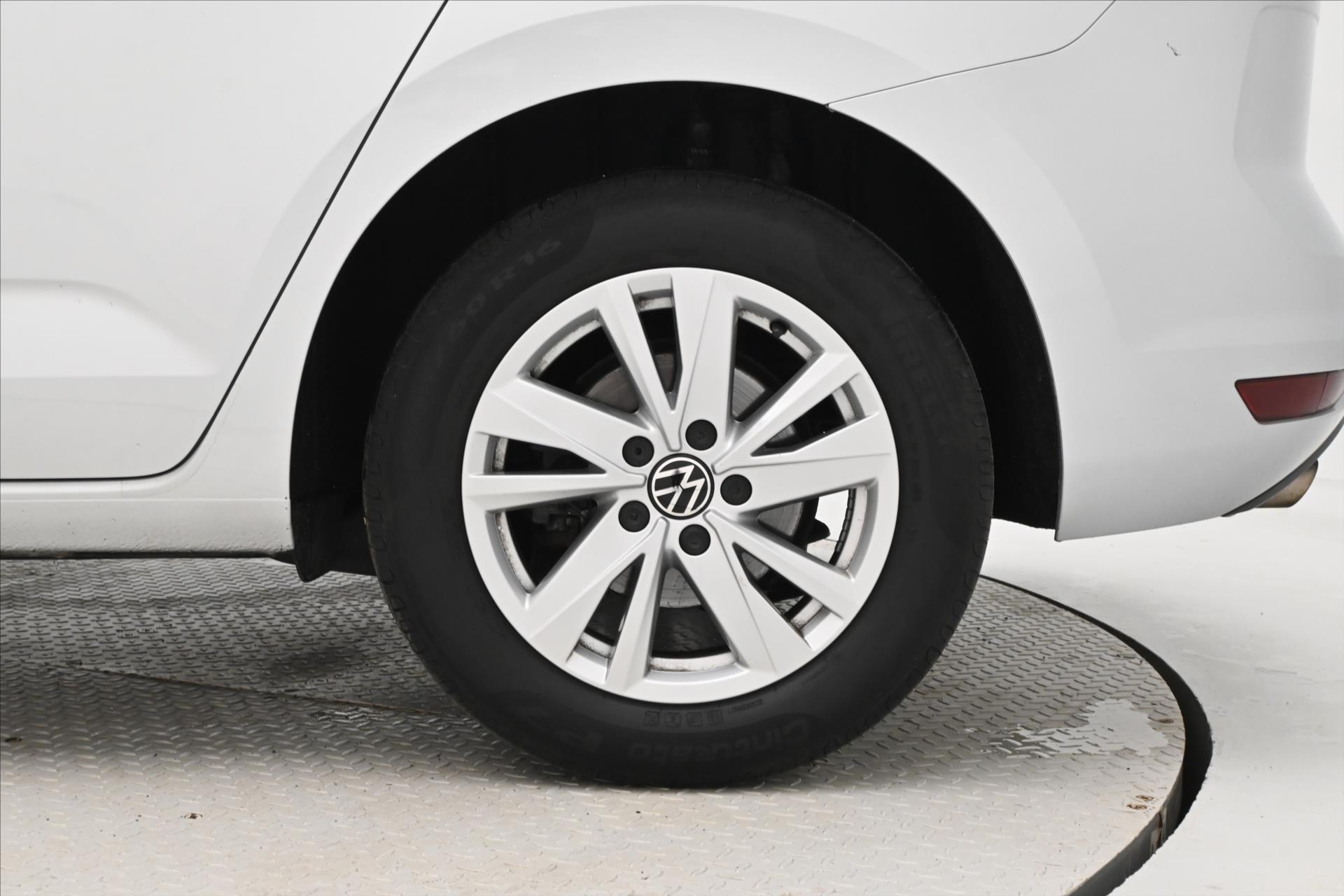 Main photo of the car Volkswagen Touran 2.0 TDI 110kW DSG Warranty up to 5 years (33)