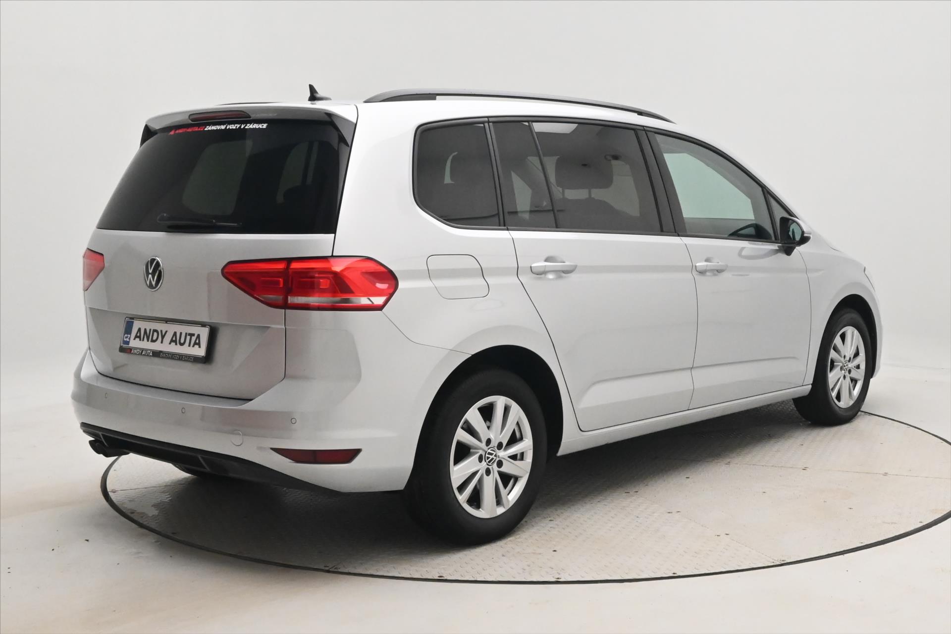 Main photo of the car Volkswagen Touran 2.0 TDI 110kW DSG Warranty up to 5 years (6)