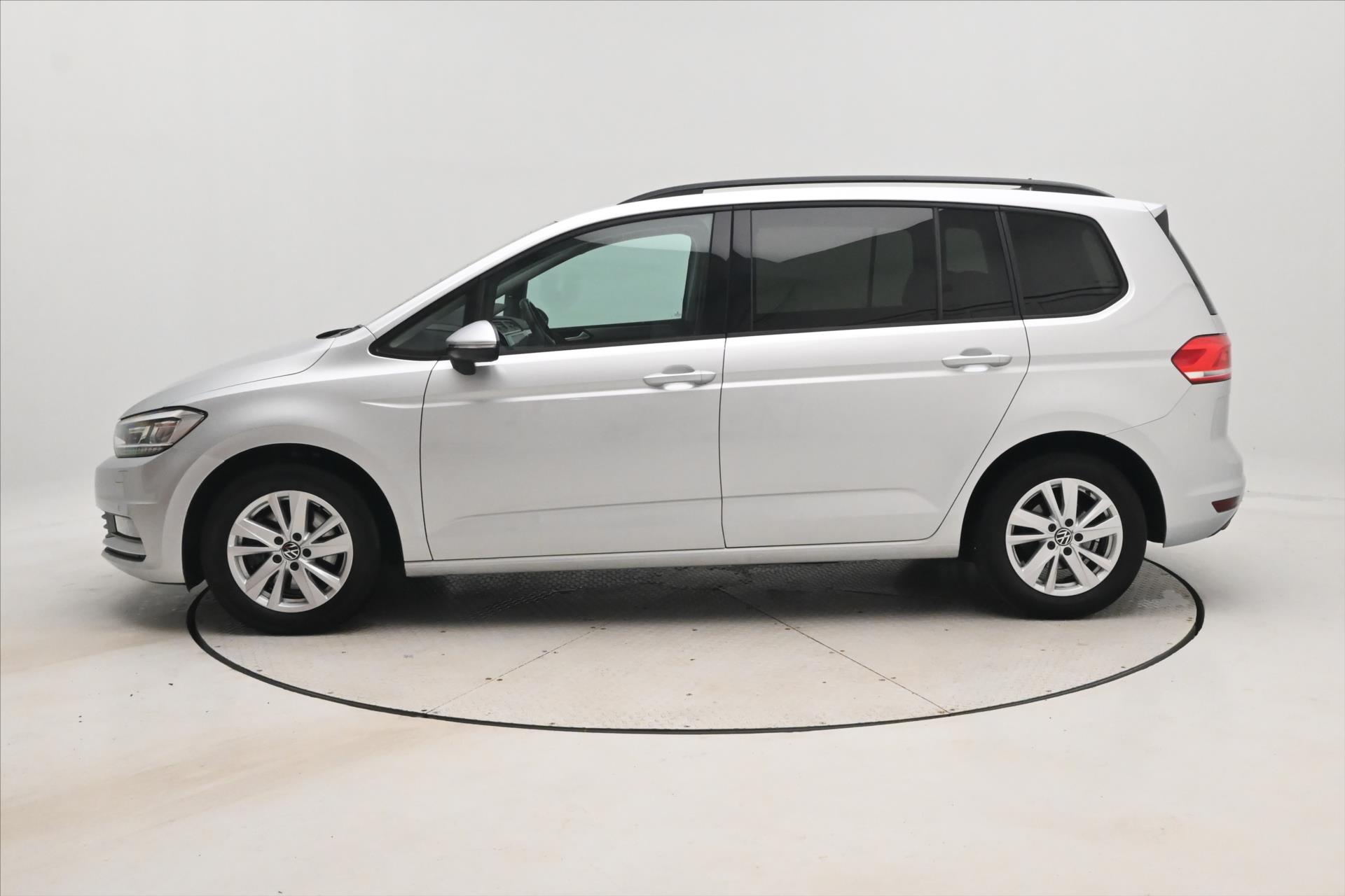 Main photo of the car Volkswagen Touran 2.0 TDI 110kW DSG Warranty up to 5 years (9)