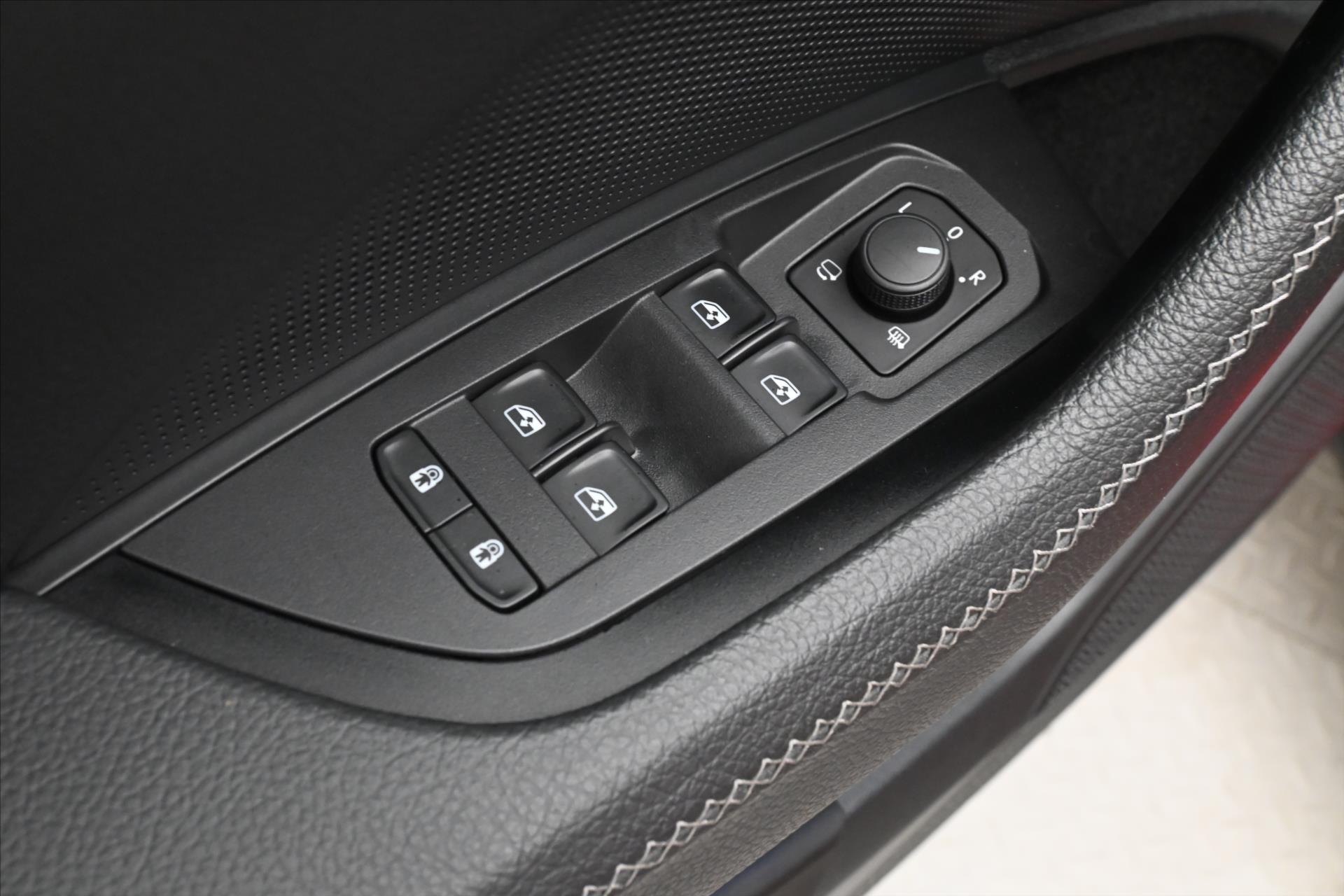 Main photo of the car Skoda Kodiaq 2.0 TDI 142 kW DSG 4x4 7/seater Warranty up to 5 years (27)