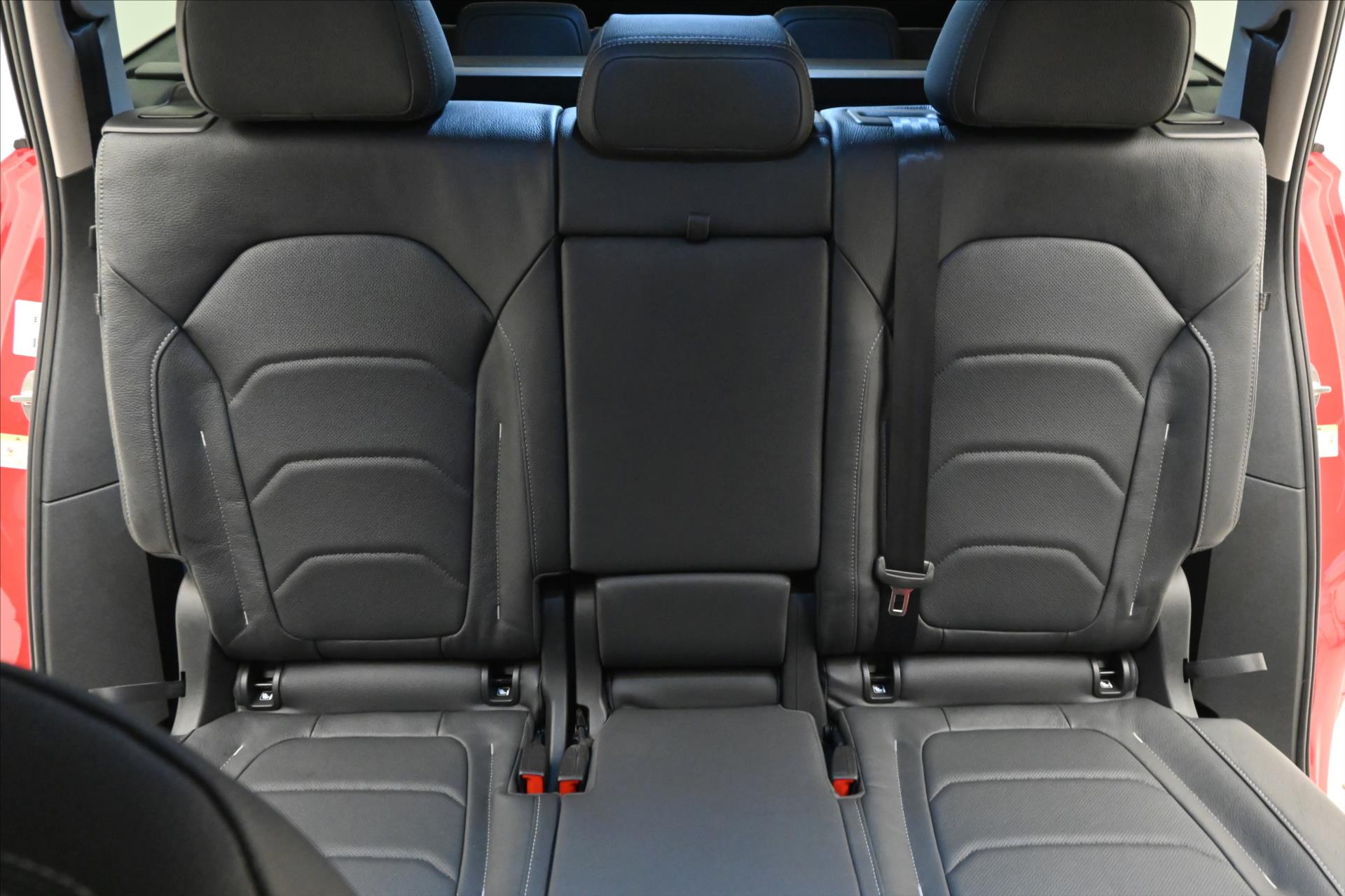 Main photo of the car Skoda Kodiaq 2.0 TDI 142 kW DSG 4x4 7/seater Warranty up to 5 years (30)