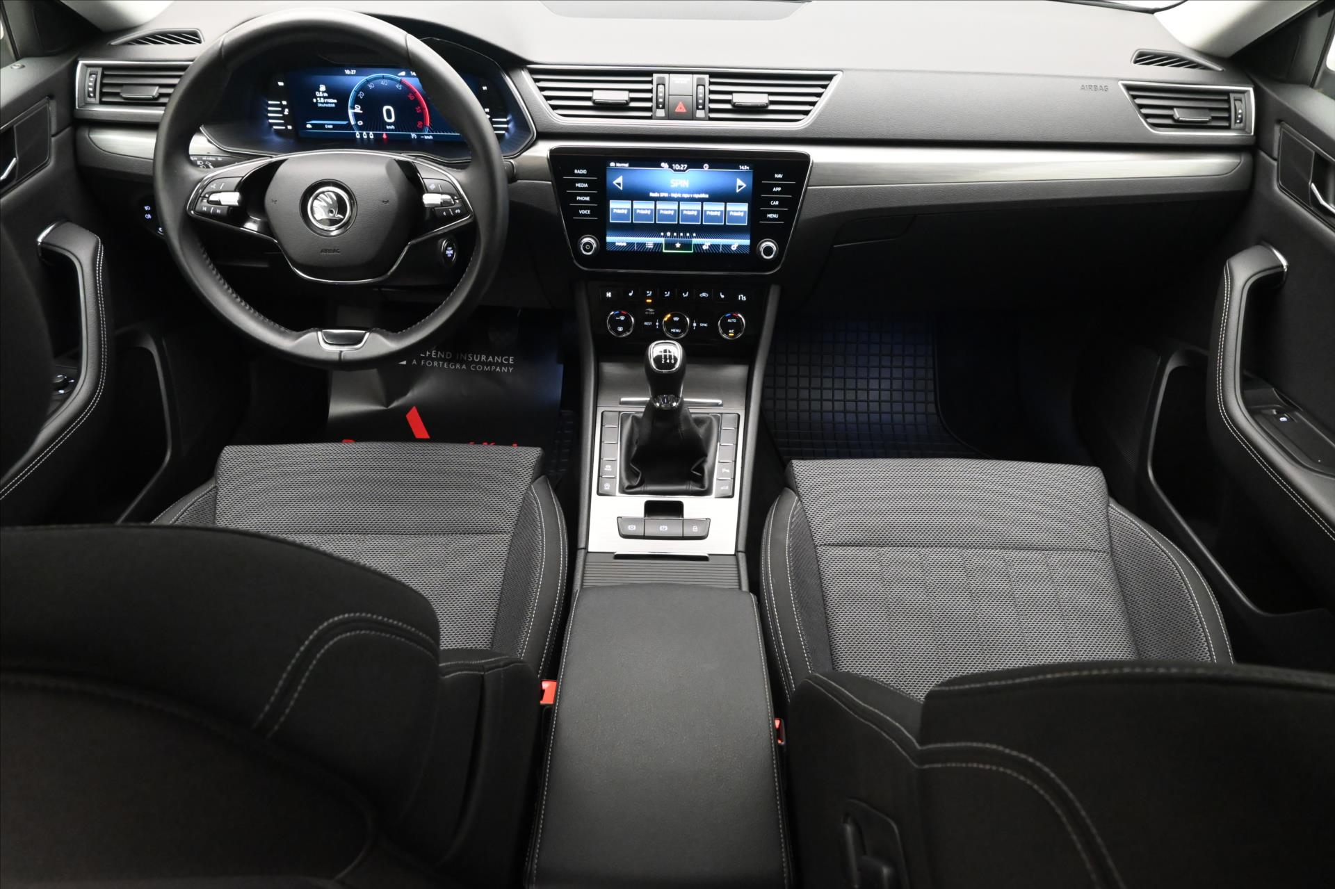 Main photo of the car Skoda Superb 2.0 TDI 110 kW Style Warranty up to 5 years (15)
