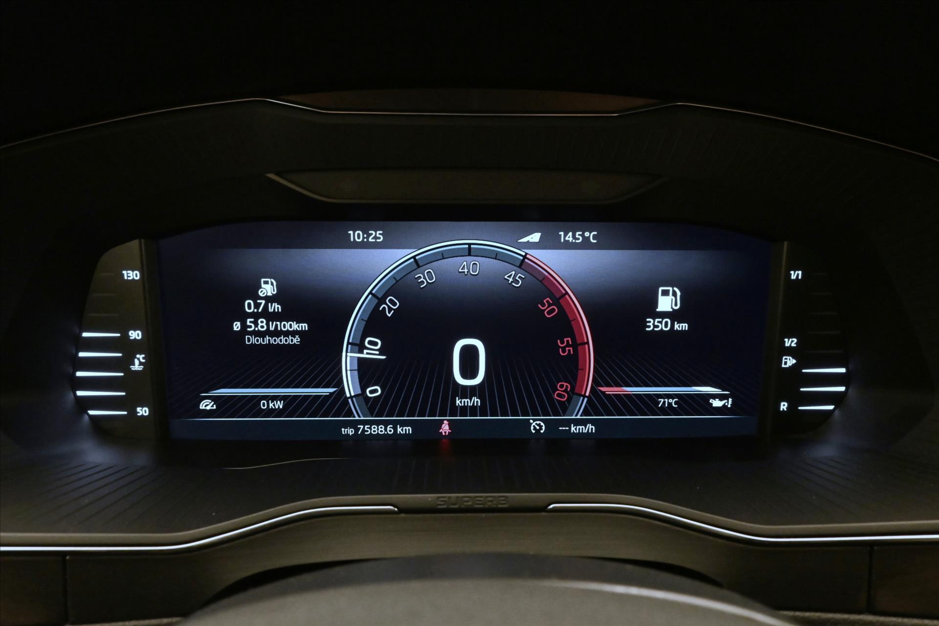 Main photo of the car Skoda Superb 2.0 TDI 110 kW Style Warranty up to 5 years (16)