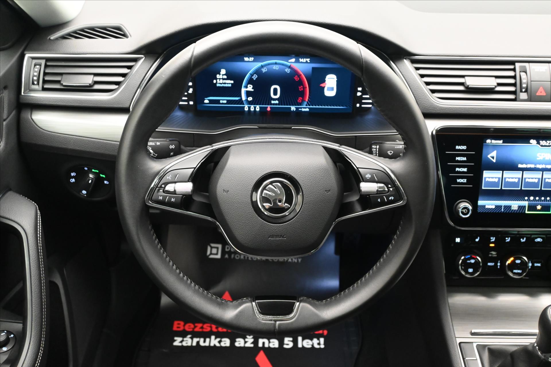 Main photo of the car Skoda Superb 2.0 TDI 110 kW Style Warranty up to 5 years (18)