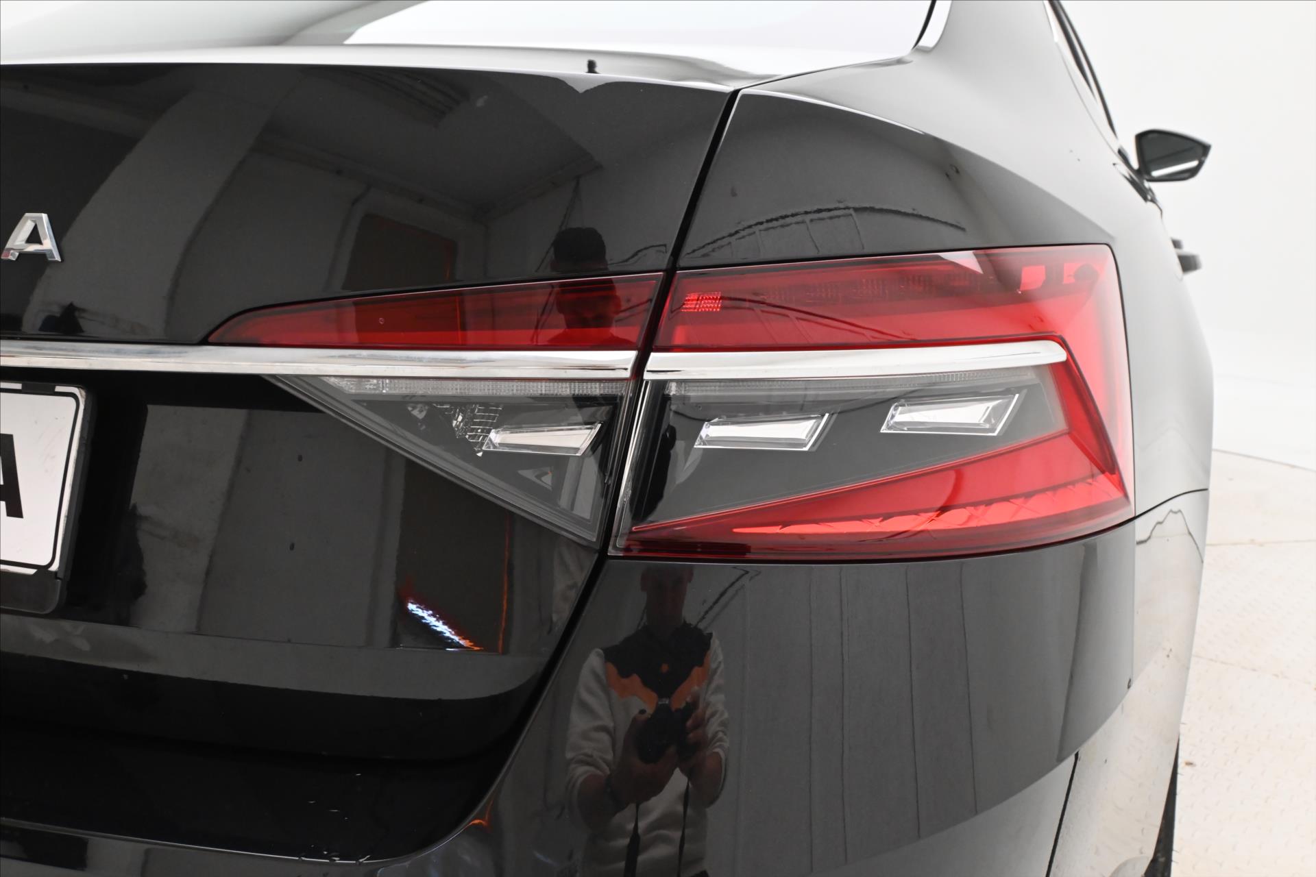 Main photo of the car Skoda Superb 2.0 TDI 110 kW Style Warranty up to 5 years (29)