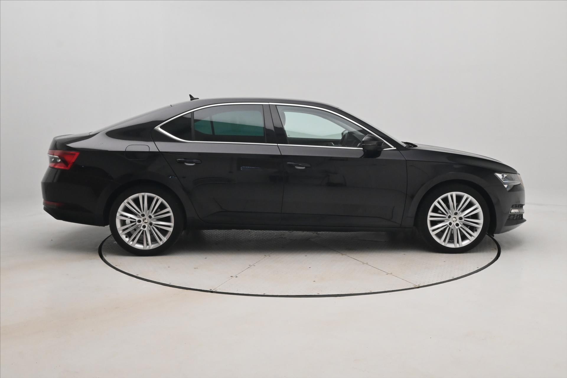 Main photo of the car Skoda Superb 2.0 TDI 110 kW Style Warranty up to 5 years (4)