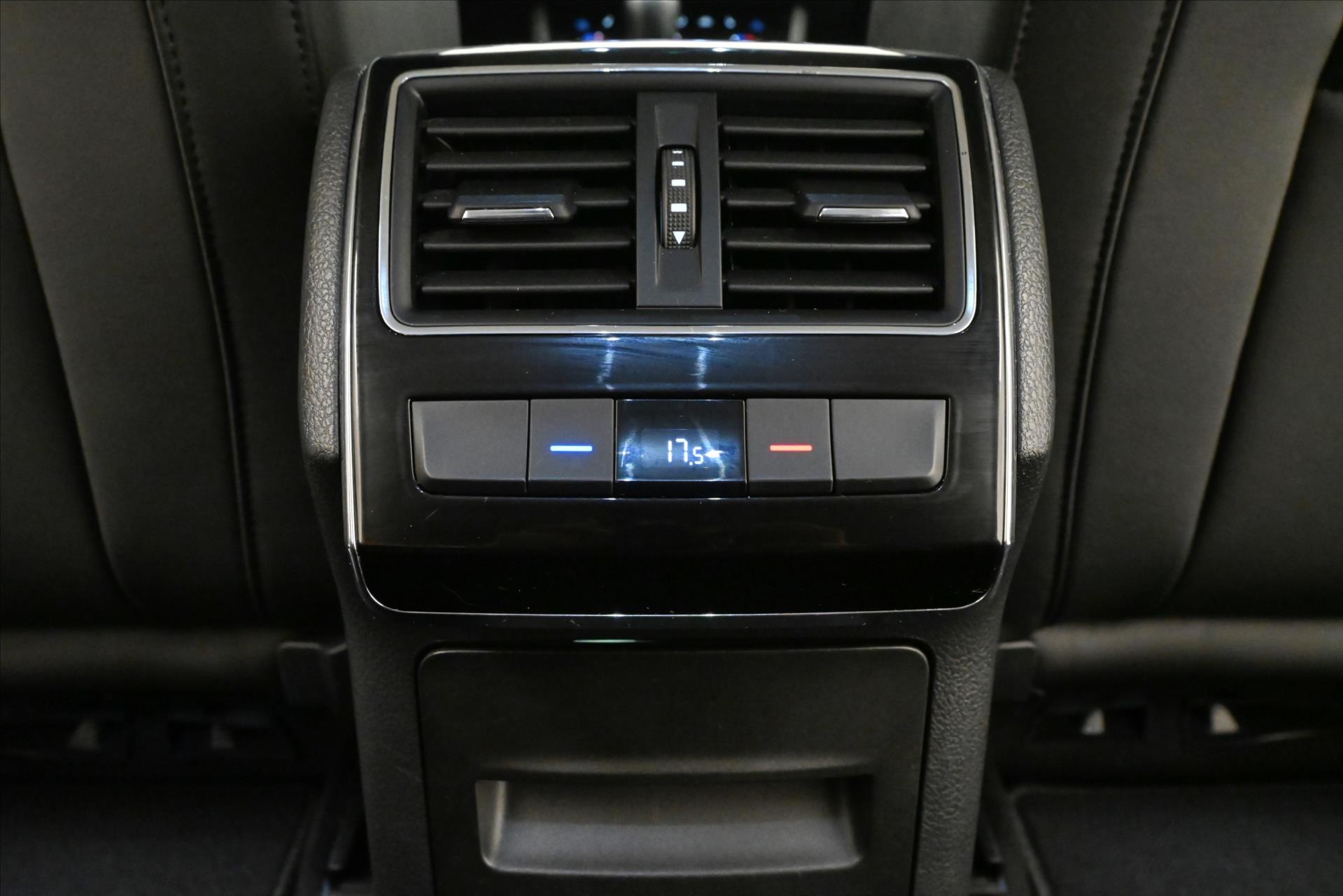 Main photo of the car Skoda Superb 2.0 TSI 140kW DSG Style Warranty up to 5 years (21)