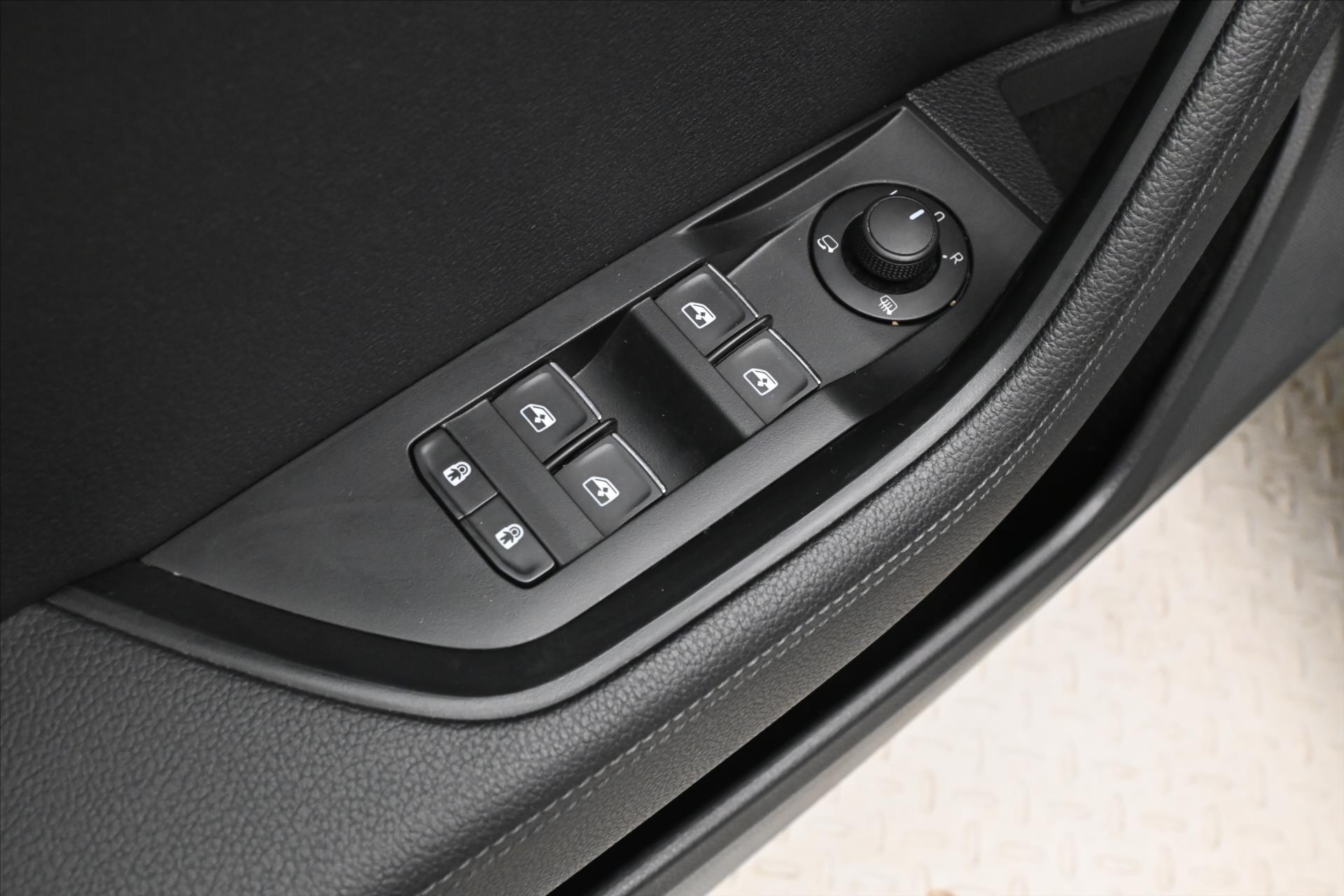 Main photo of the car Skoda Superb 2.0 TSI 140kW DSG Style Warranty up to 5 years (25)