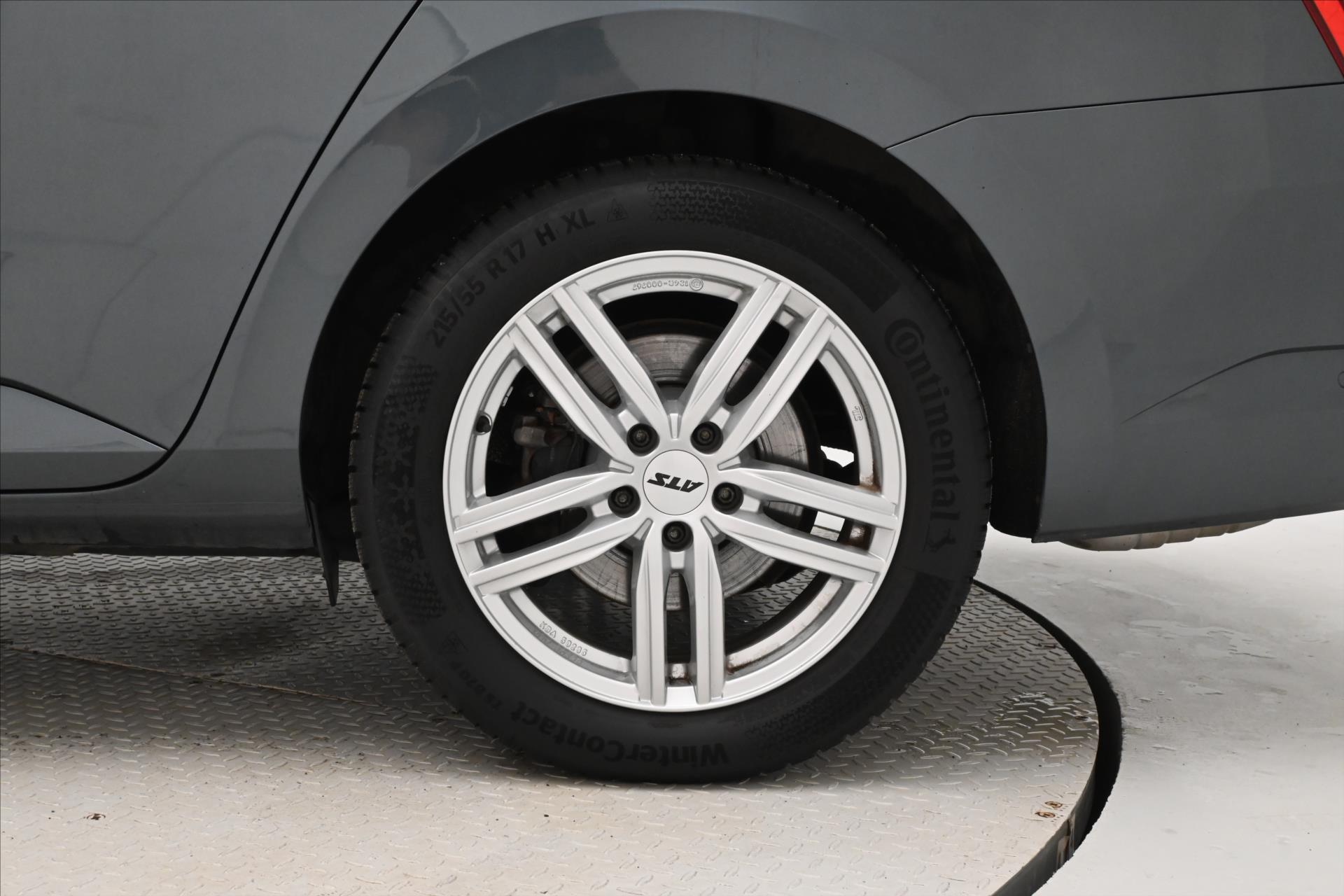 Main photo of the car Skoda Superb 2.0 TSI 140kW DSG Style Warranty up to 5 years (32)
