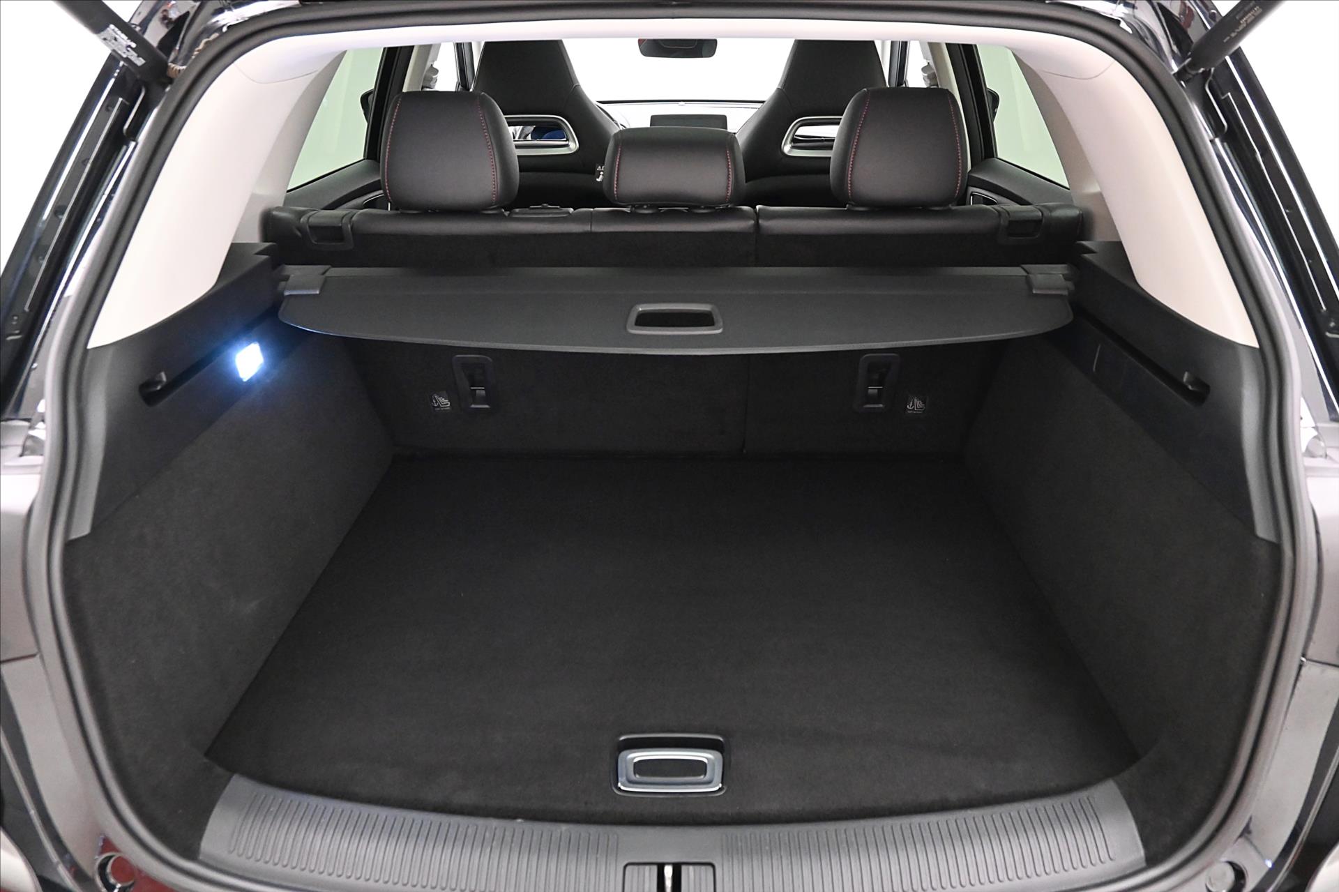Hlavní fotografie vozu MG eHS 1,5 TGI PHEV 119kW AT Záruka až 5 let (11)
