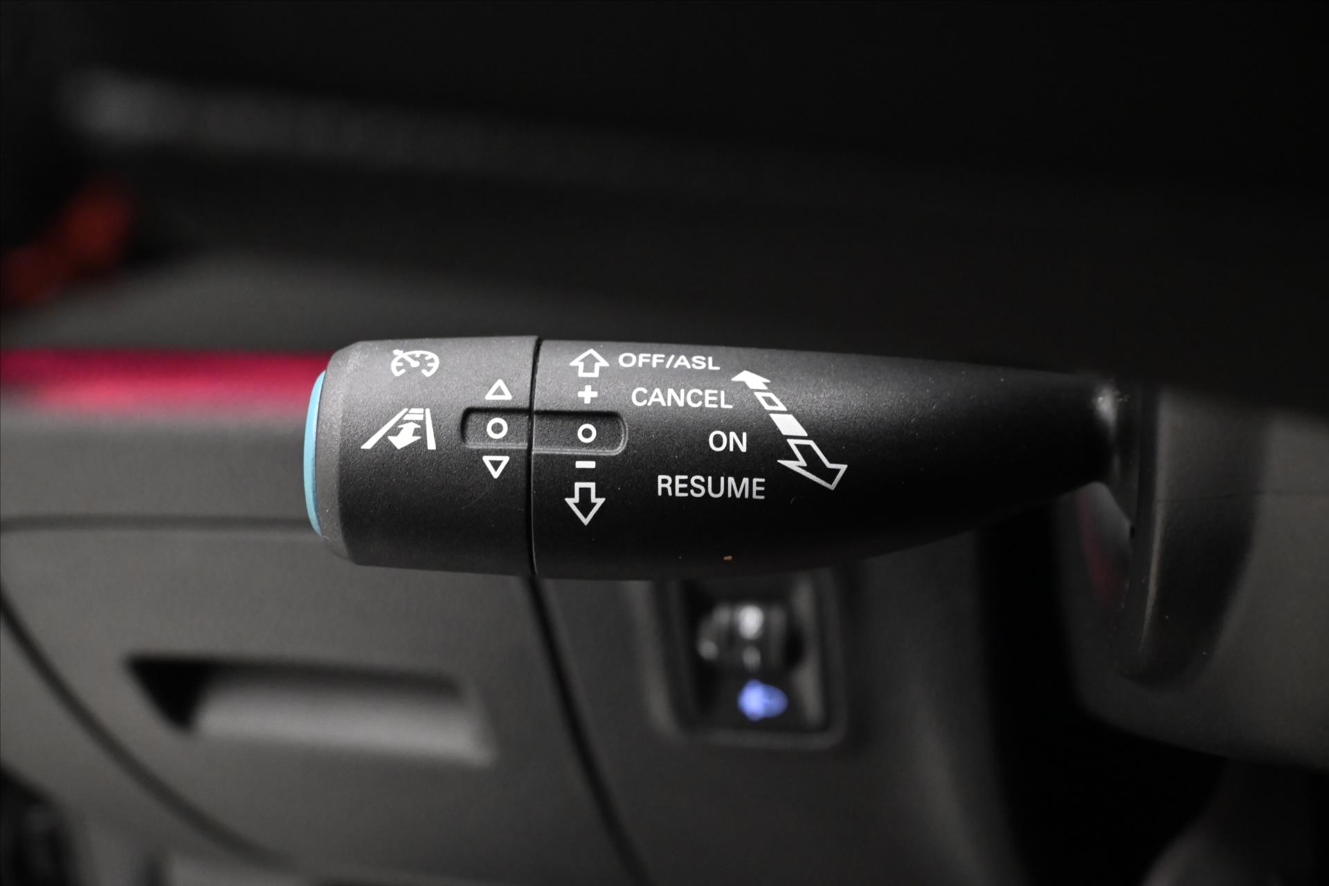 Hlavní fotografie vozu MG eHS 1,5 TGI PHEV 119kW AT Záruka až 5 let (24)