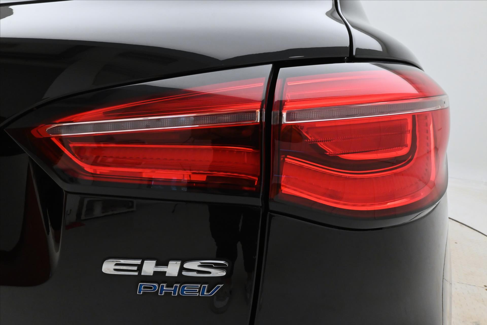 Hlavní fotografie vozu MG eHS 1,5 TGI PHEV 119kW AT Záruka až 5 let (31)