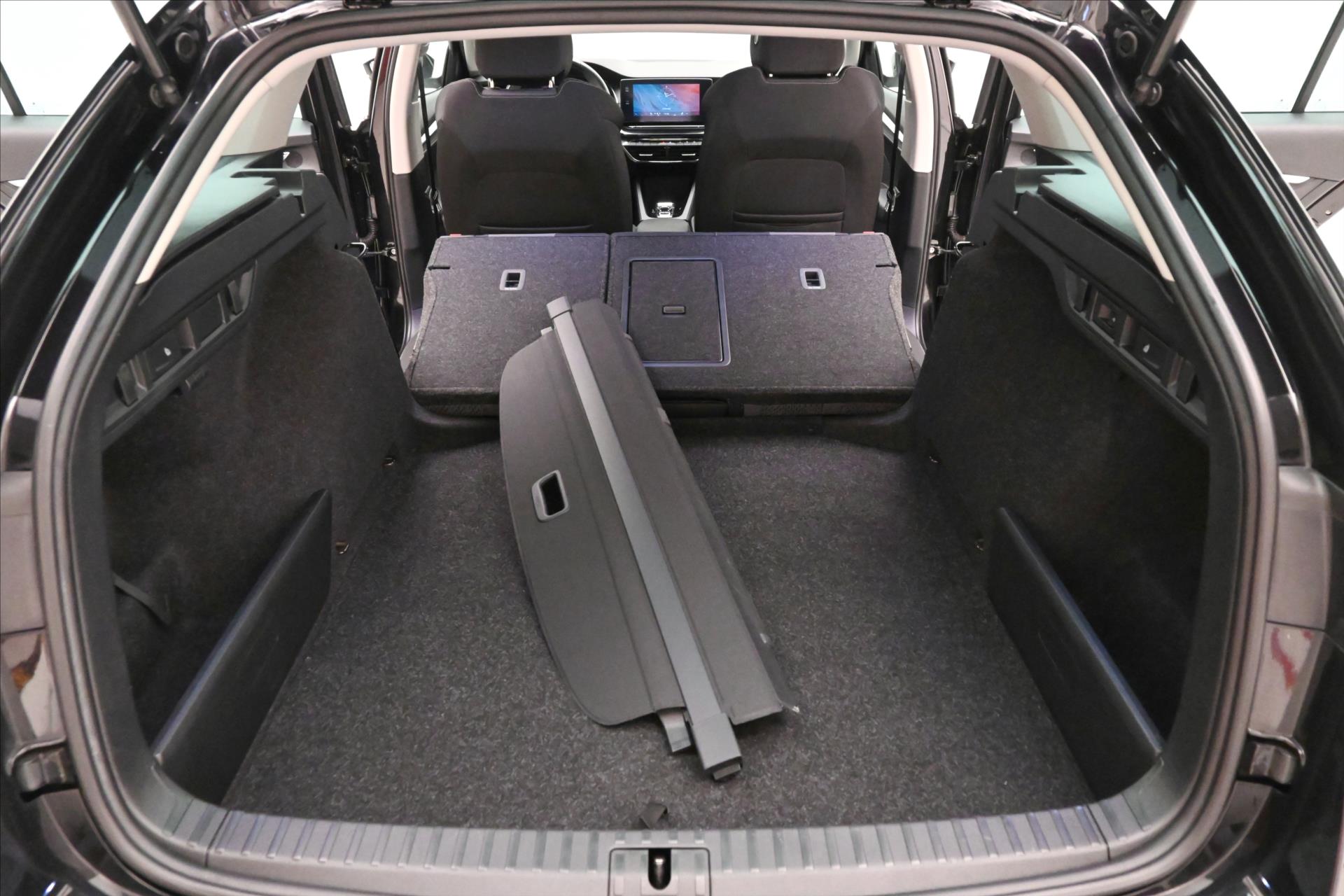 Hlavní fotografie vozu Škoda Octavia 2,0 TDI 110 kW DSG Style Záruka až 5 let (11)