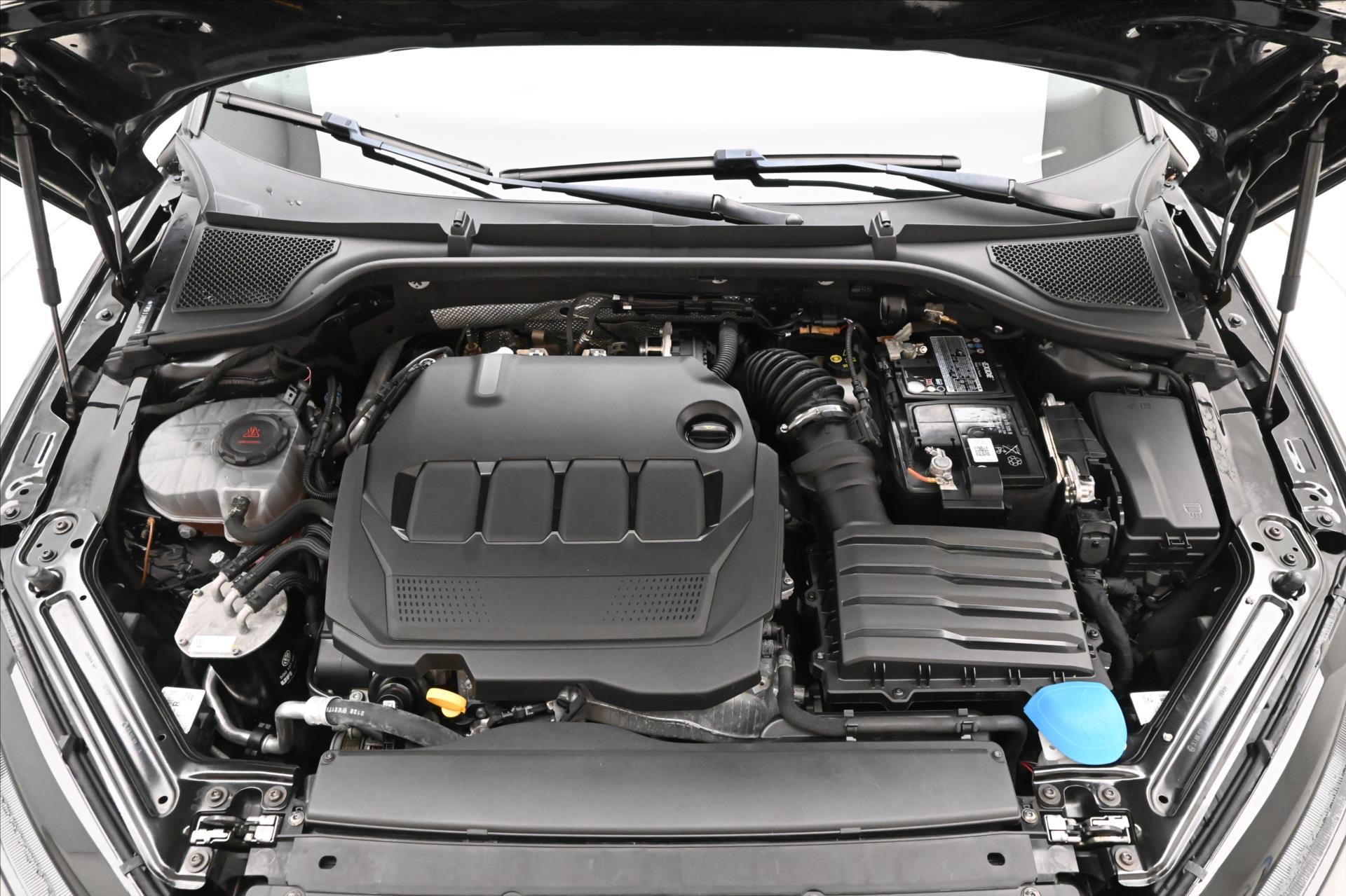 Hlavní fotografie vozu Škoda Octavia 2,0 TDI 110 kW DSG Style Záruka až 5 let (9)