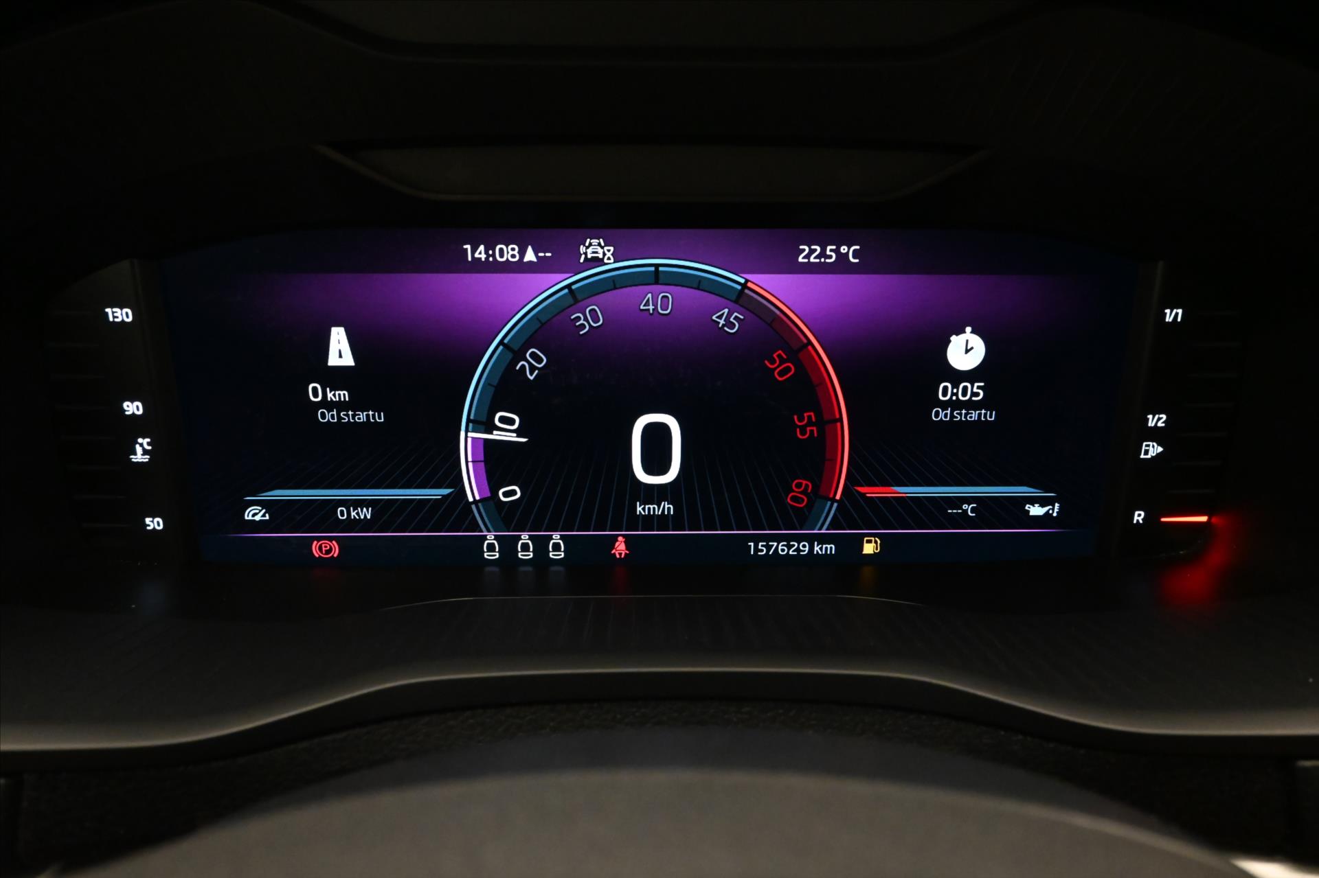 Hlavní fotografie vozu Škoda Karoq 2,0 TDI 85 kW Clever NAVI Záruka až 5 let (17)