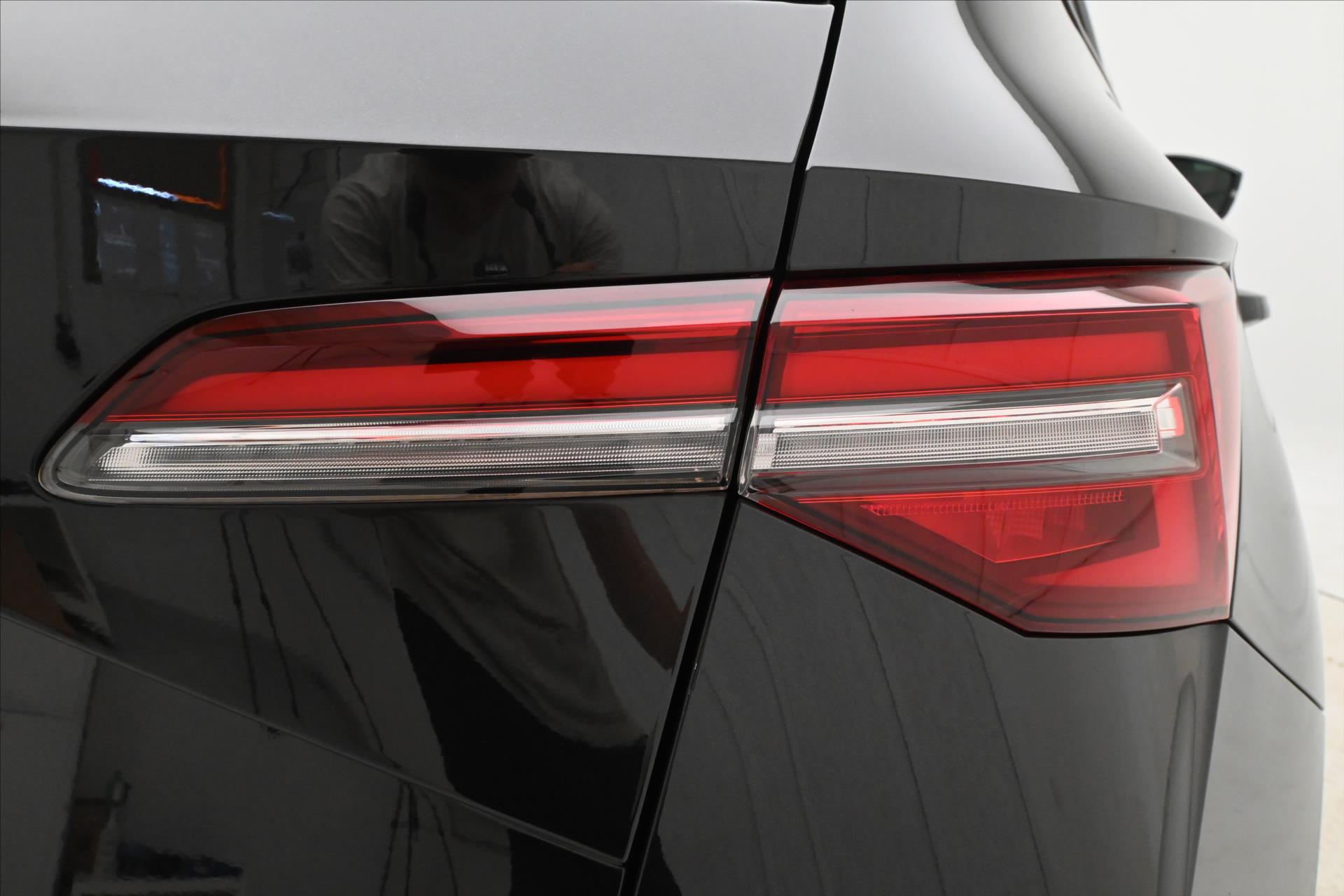 Main photo of the car Skoda Karoq 2.0 TDI 85 kW Clever Warranty up to 5 years (30)