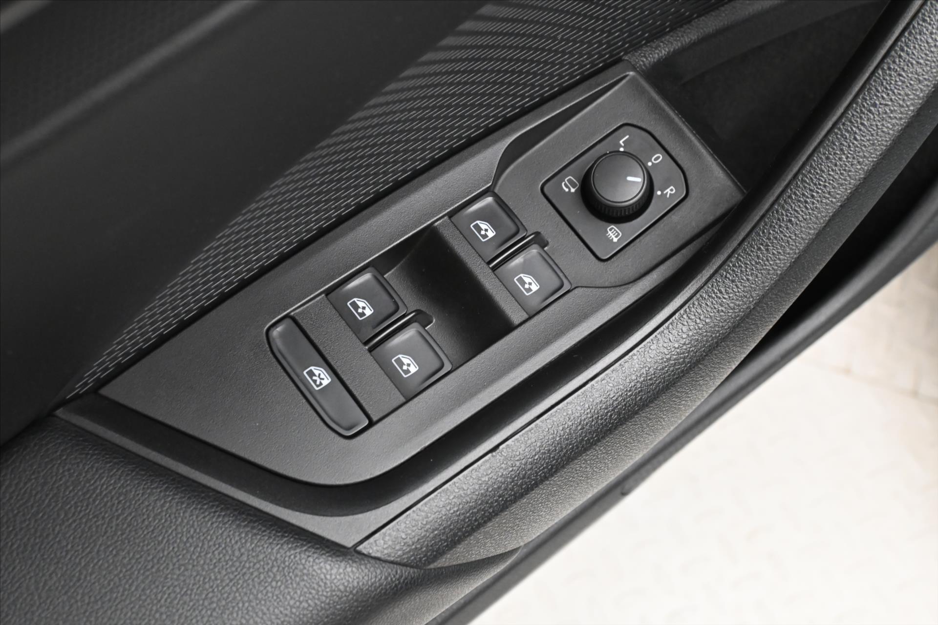 Hlavní fotografie vozu Škoda Octavia 1,0 TSI 81kW Style Záruka až 5 let (25)