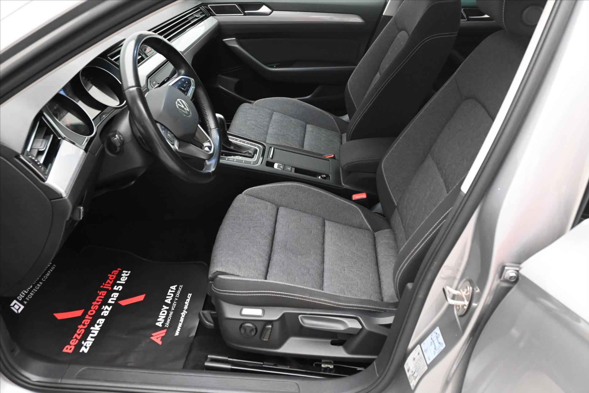 Hlavní fotografie vozu Volkswagen Passat 1,5 TSI 110 kW DSG Business Záruka až 5 let (13)