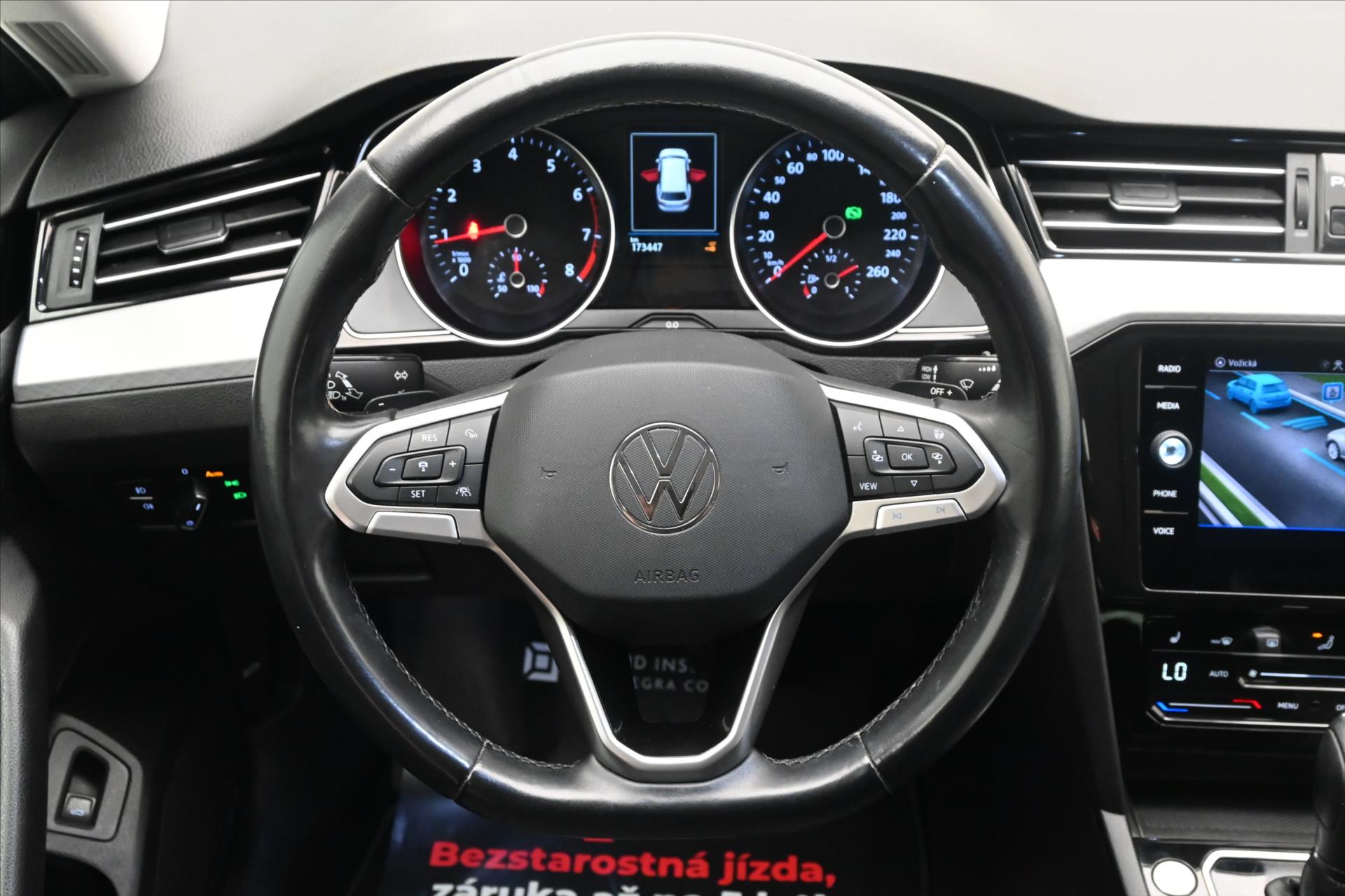 Hlavní fotografie vozu Volkswagen Passat 1,5 TSI 110 kW DSG Business Záruka až 5 let (18)