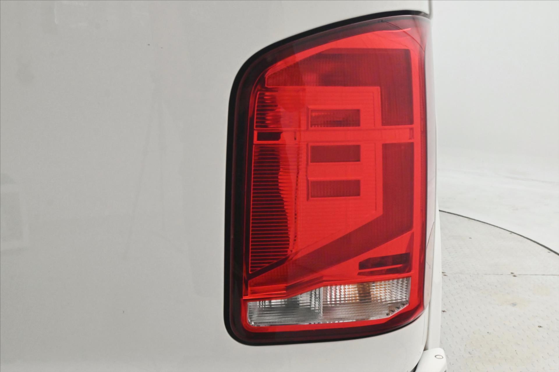 Hlavní fotografie vozu Volkswagen Transporter 2,0 110kW AC DSG Navi Záruka až 5 let (30)