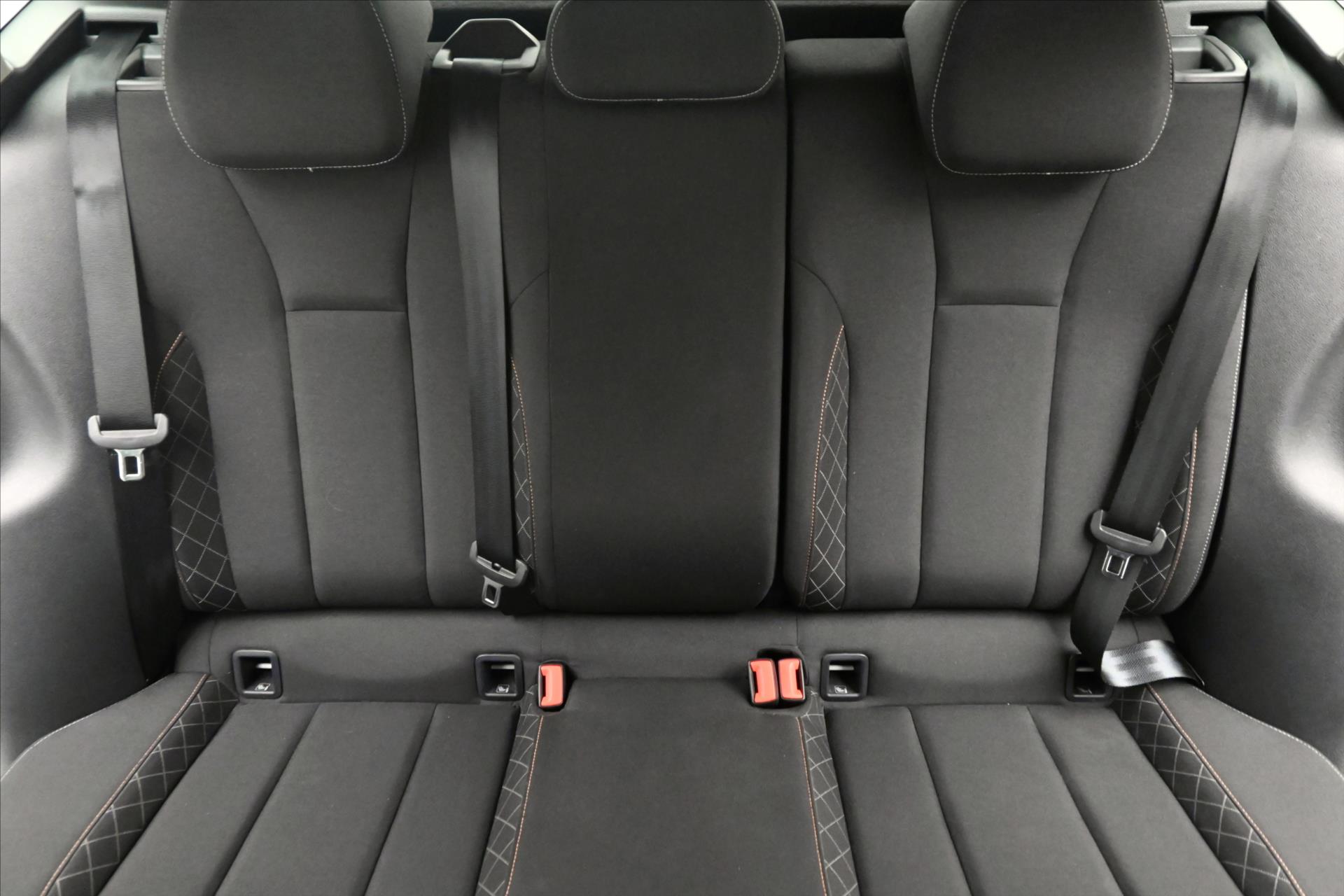 Hlavní fotografie vozu Škoda Kamiq 1,0 TSI 81 kW VIRTUAL NAVI Záruka až 5 let (28)
