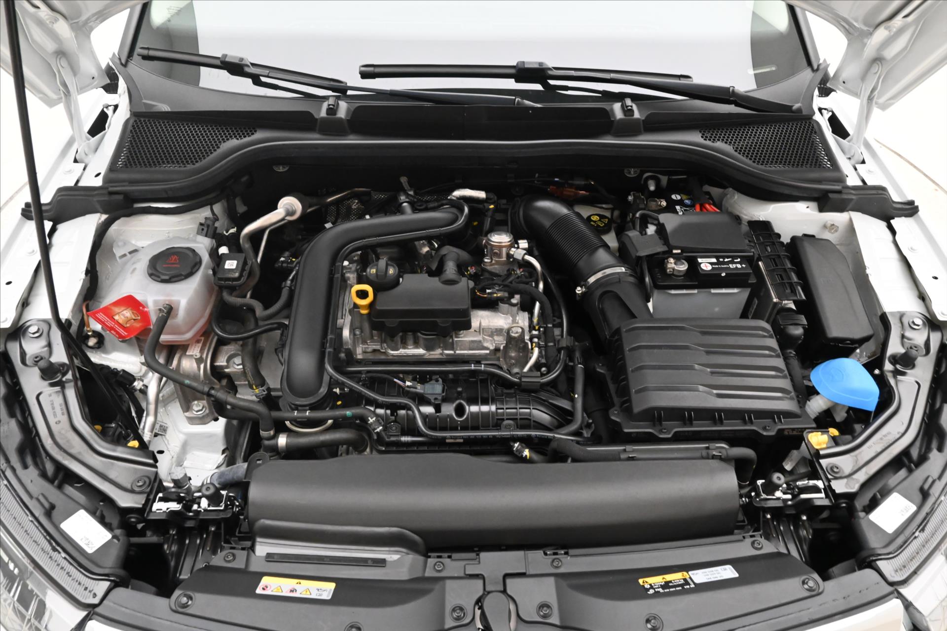 Hlavní fotografie vozu Škoda Kamiq 1,0 TSI 81 kW VIRTUAL NAVI Záruka až 5 let (10)