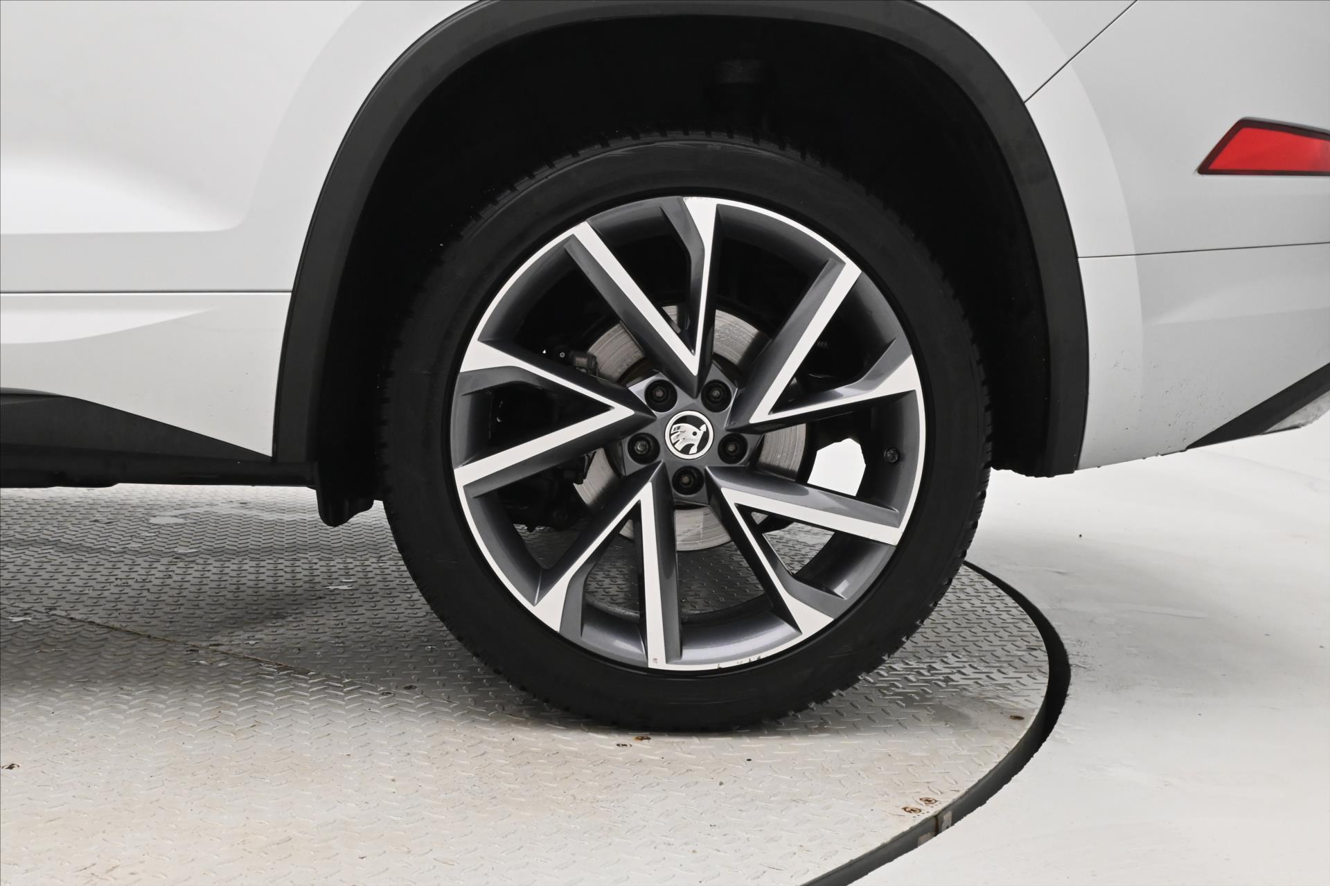 Main photo of the car Skoda Kodiaq 1.5 TSI 110 kW Sportline Warranty up to 5 years (32)