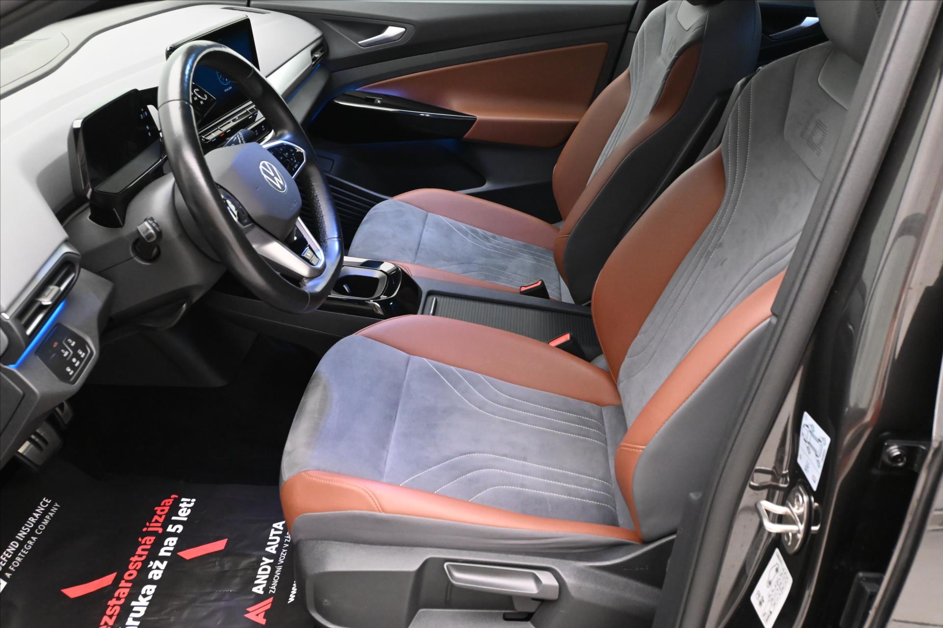 Hlavní fotografie vozu Volkswagen ID.4 150kW 77kWh Pro Performance Záruka až 3 roky (13)