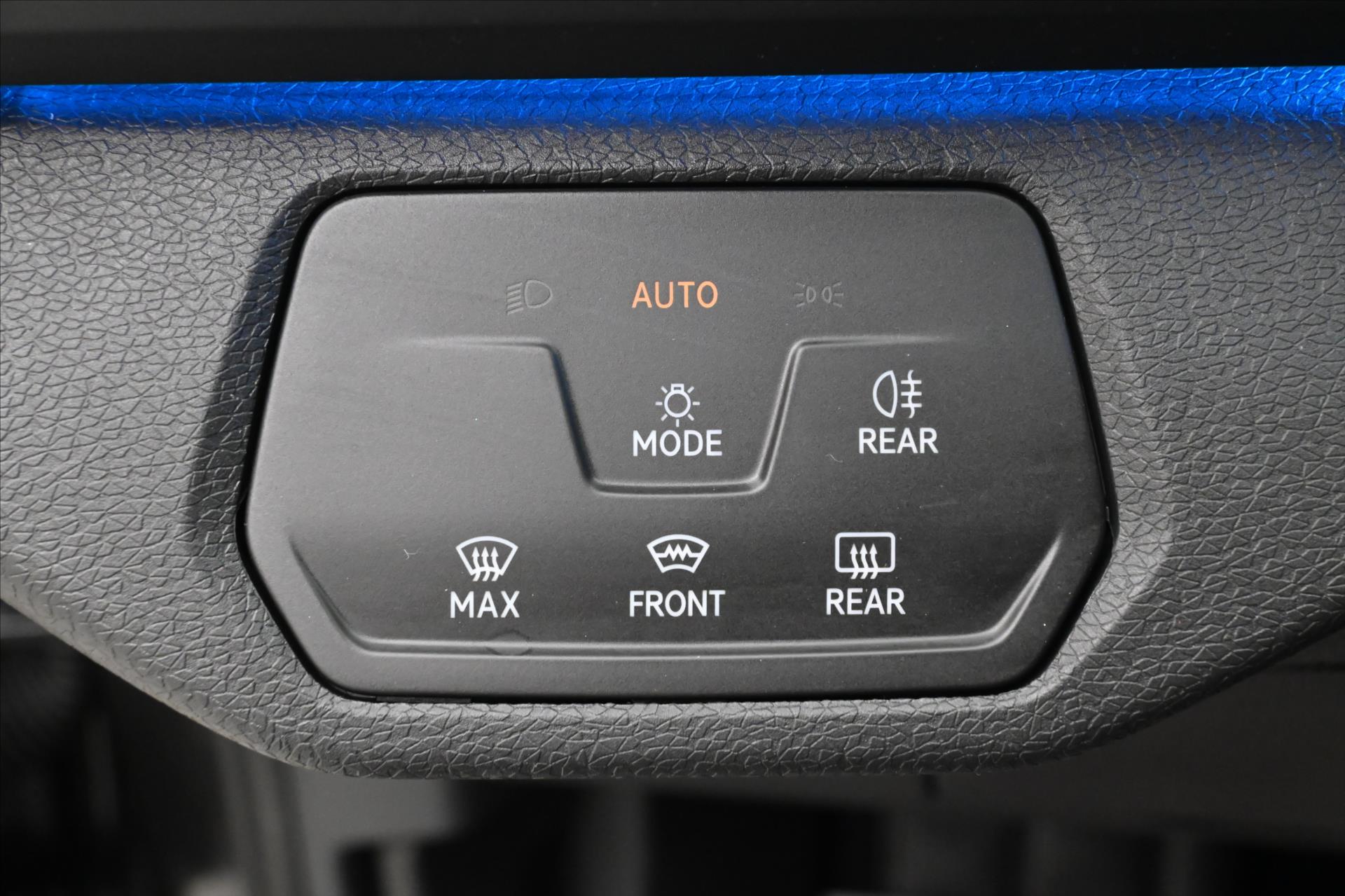 Hlavní fotografie vozu Volkswagen ID.4 150kW 77kWh Pro Performance Záruka až 3 roky (25)