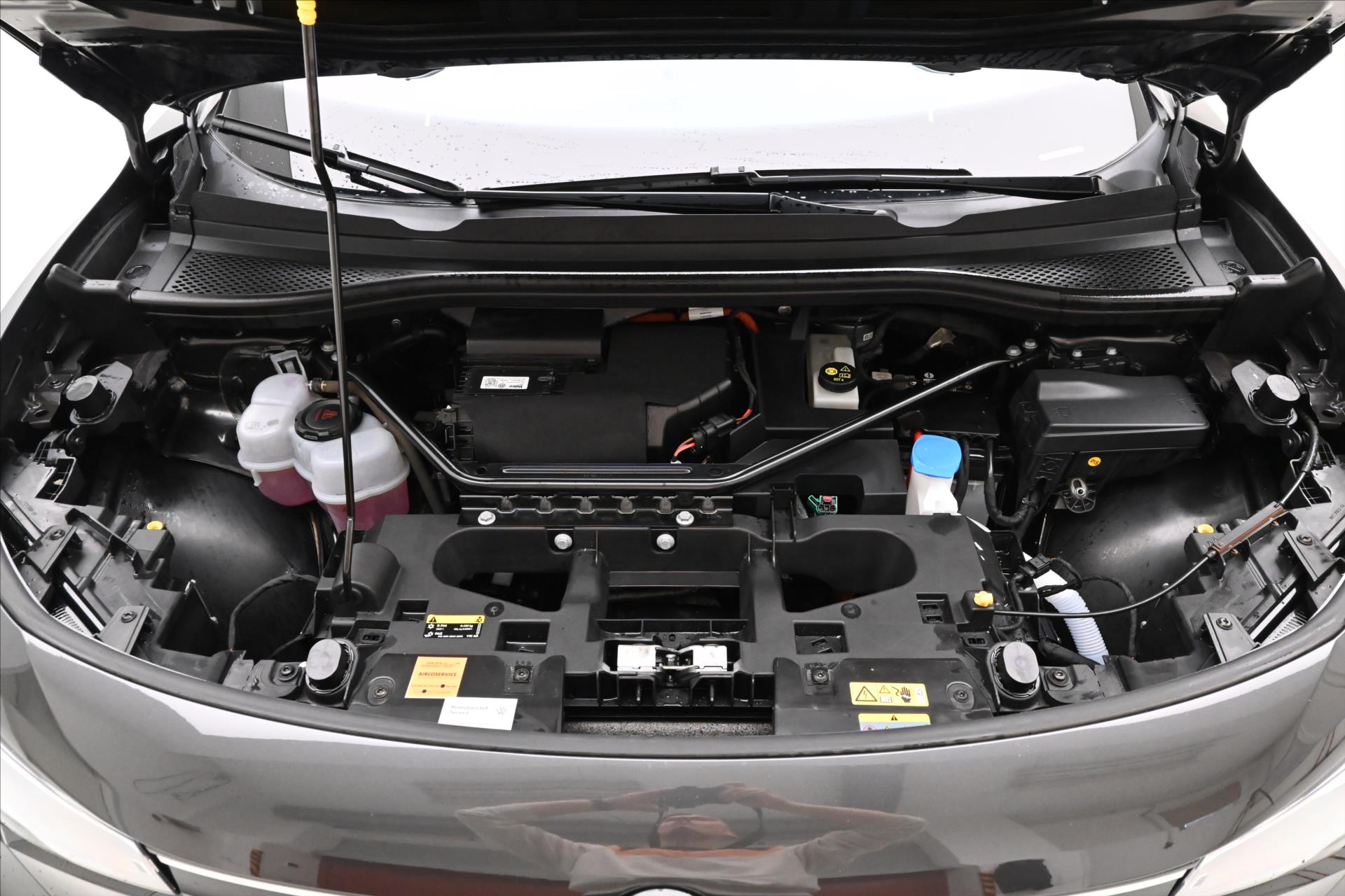 Hlavní fotografie vozu Volkswagen ID.4 150kW 77kWh Pro Performance Záruka až 3 roky (9)