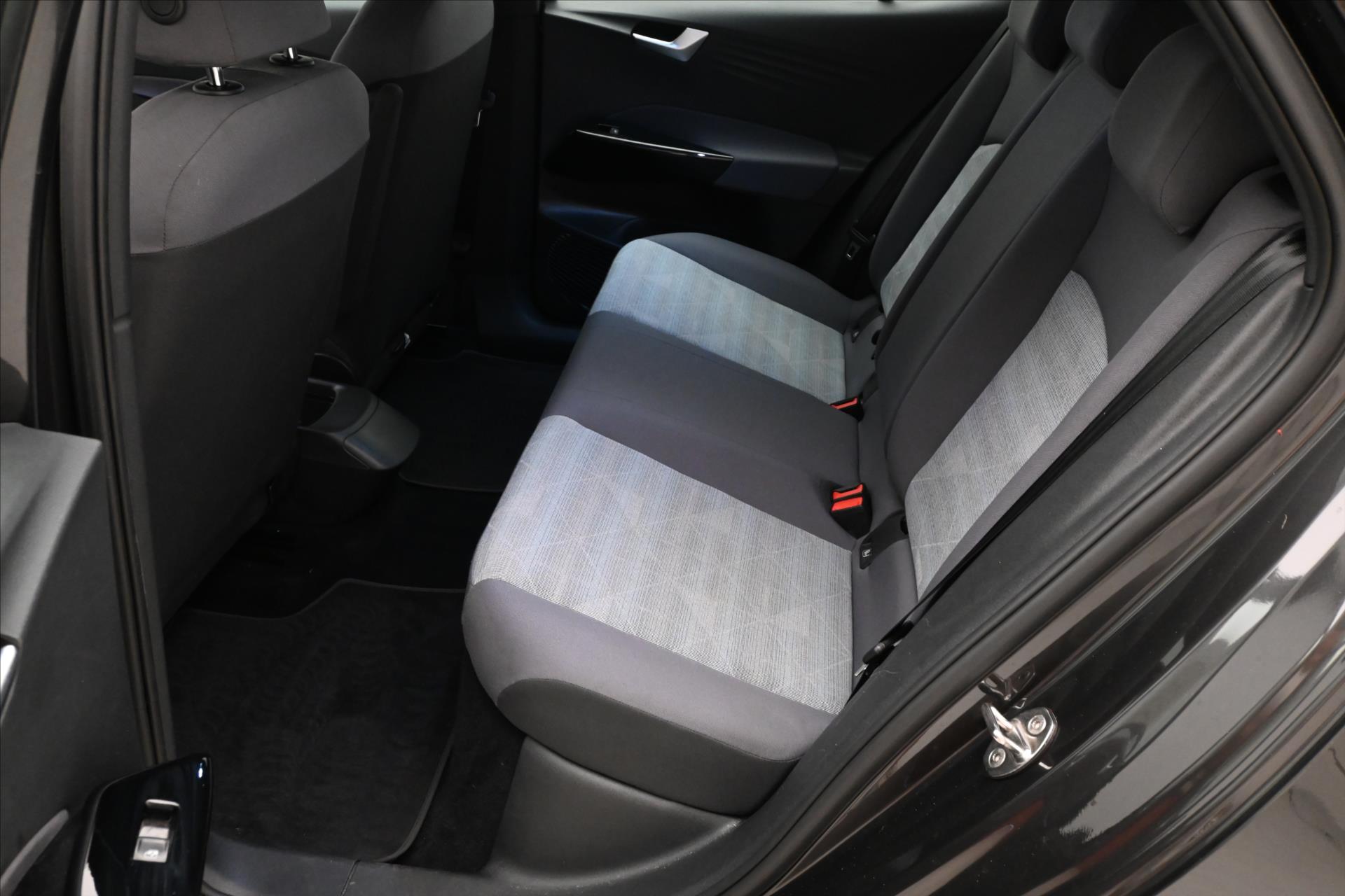 Hlavní fotografie vozu Volkswagen ID.3 Pro Performance 150 kW 58kWh SoH 85% Záruka až 3 r (15)