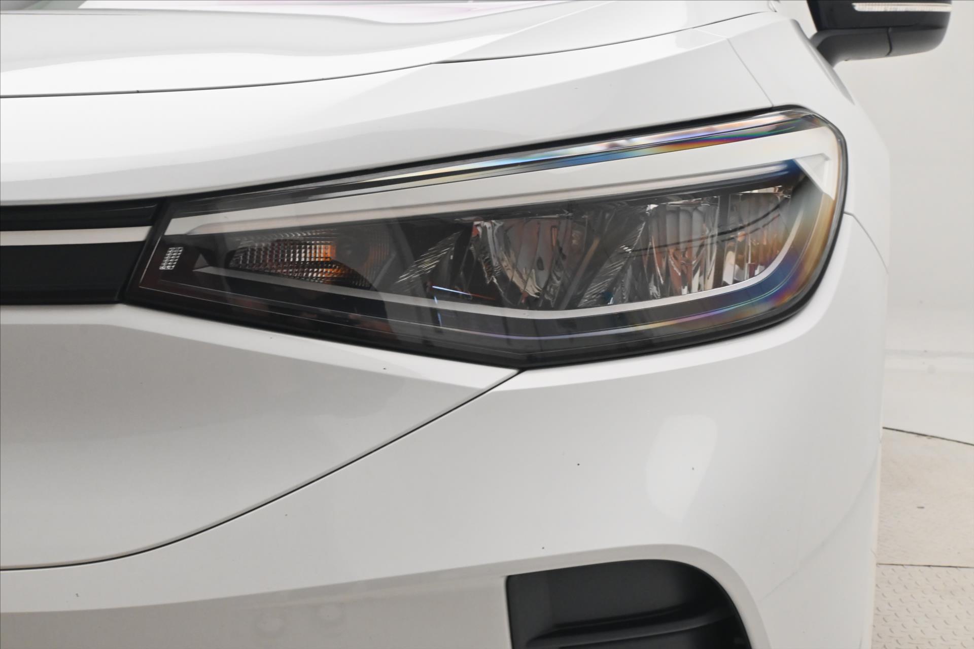 Hlavní fotografie vozu Volkswagen ID.4 Pro Performance 150kW 77kWh Záruka až 3 roky (28)