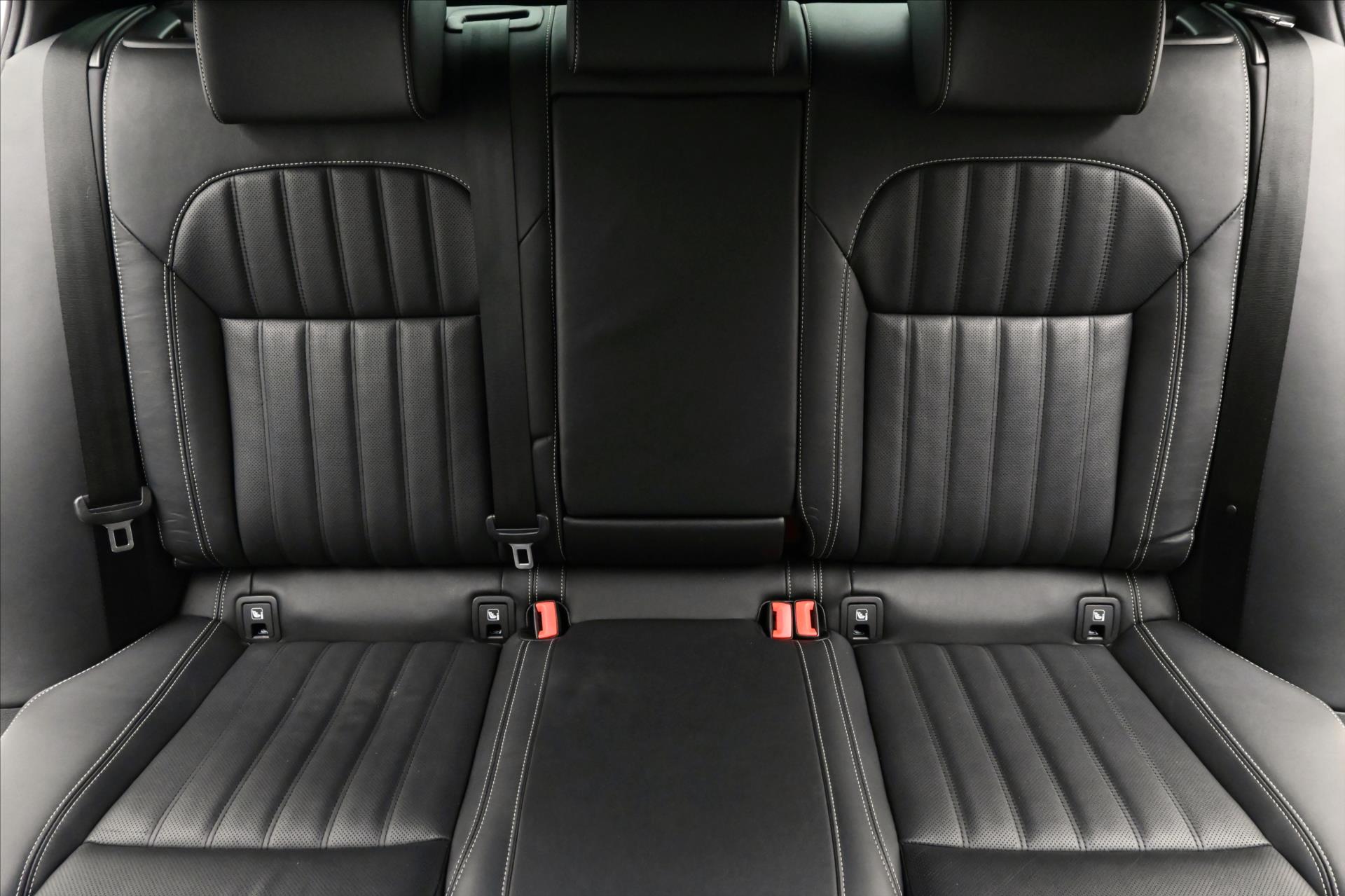 Hlavní fotografie vozu Škoda Superb 2,0 TDI 147 kW DSG L&K 4x4 Záruka až 5 let (29)