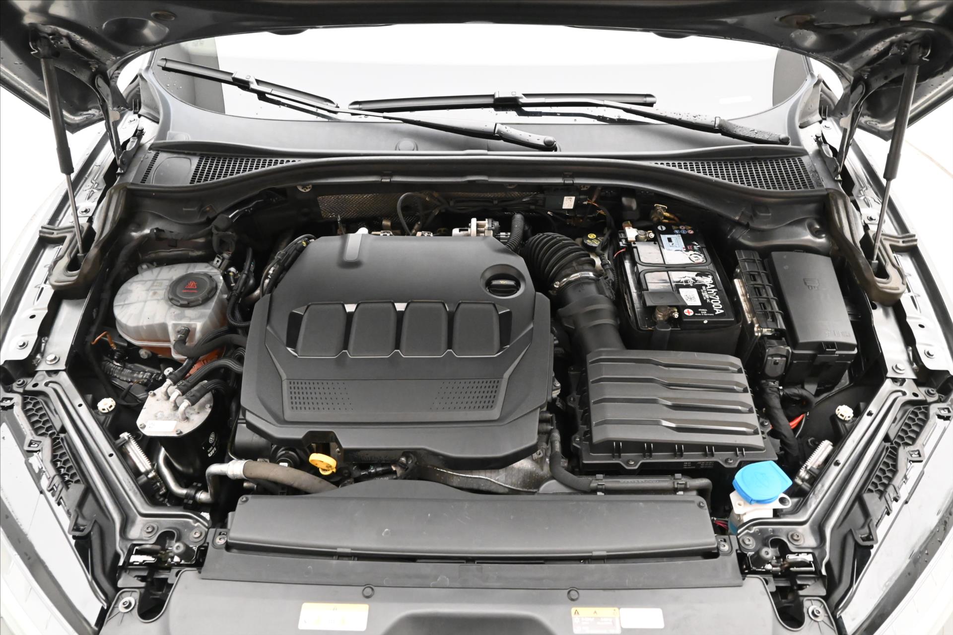 Hlavní fotografie vozu Škoda Superb 2,0 TDI 147 kW DSG L&K 4x4 Záruka až 5 let (9)