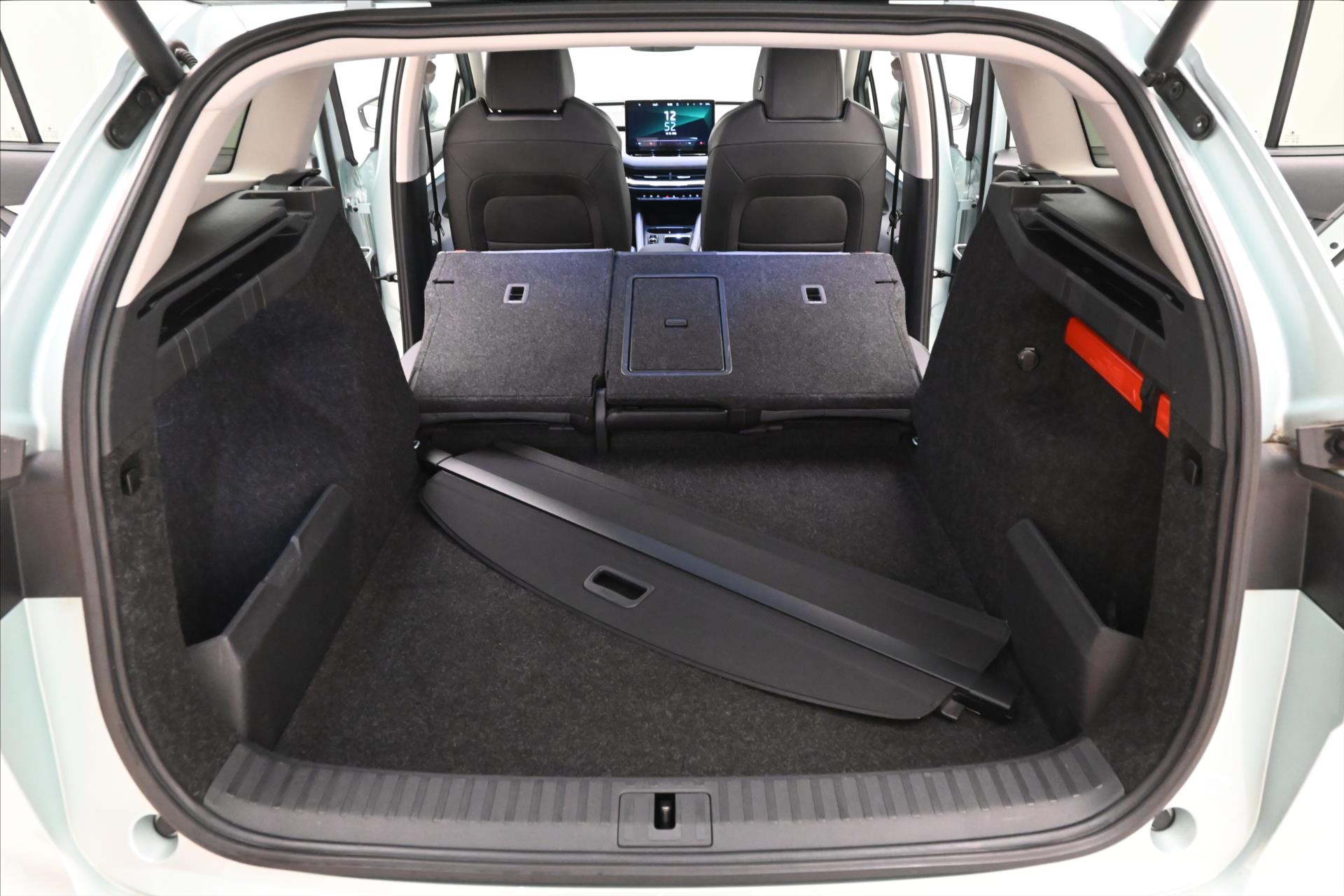 Main photo of the car Skoda Enyaq iV 60 132 kW 58kWh SoH 87% Warranty up to 3 years (11)