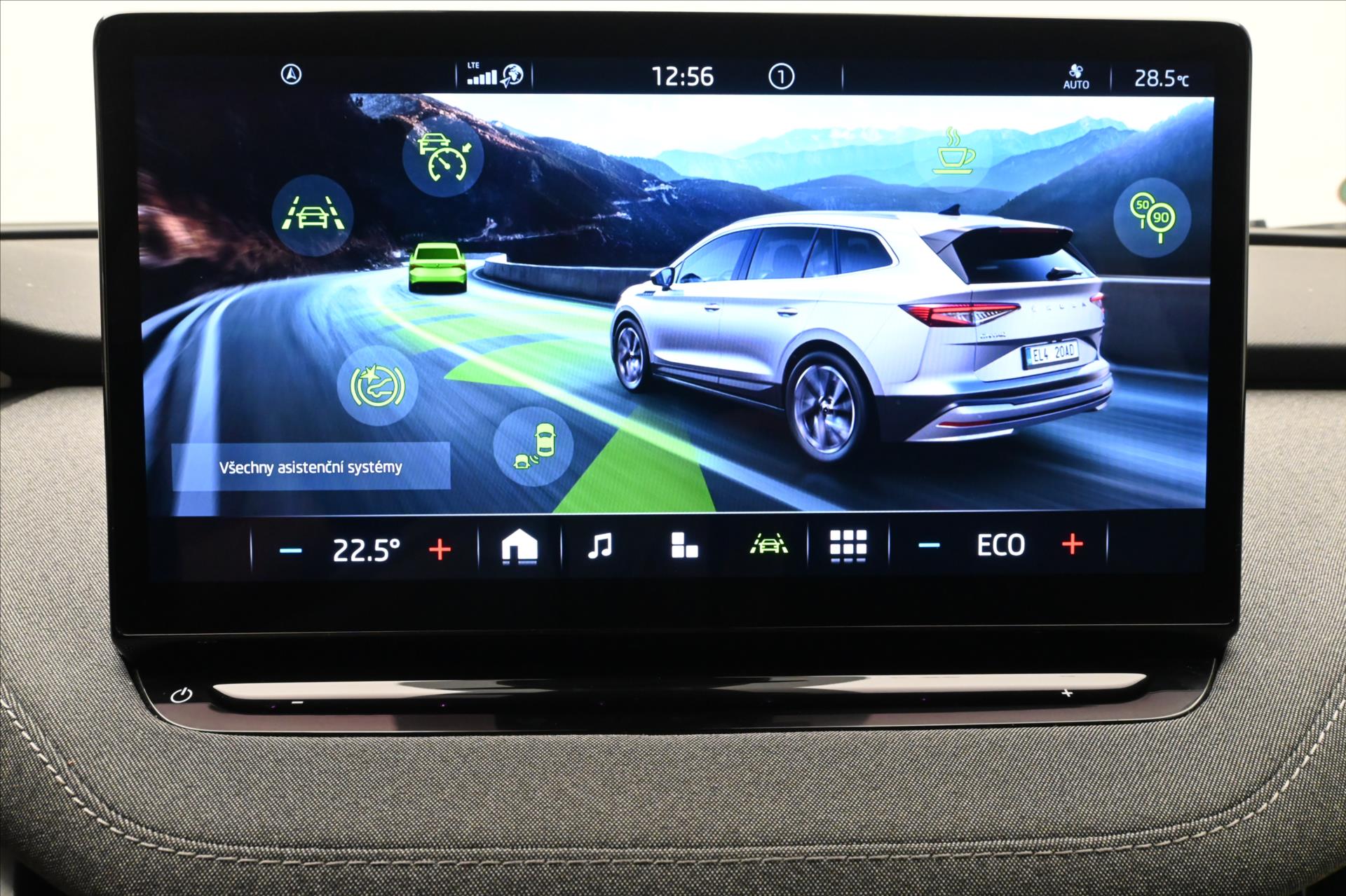 Main photo of the car Skoda Enyaq iV 60 132 kW 58kWh SoH 87% Warranty up to 3 years (20)