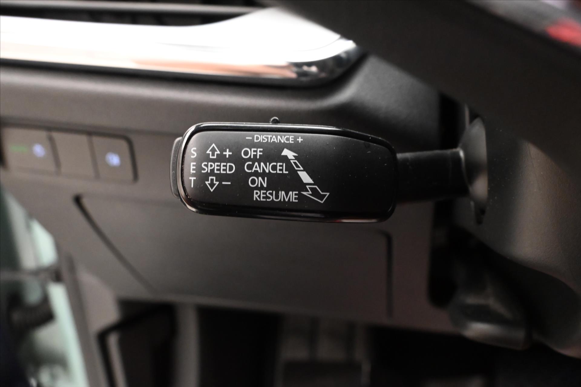 Main photo of the car Skoda Enyaq iV 60 132 kW 58kWh SoH 87% Warranty up to 3 years (23)