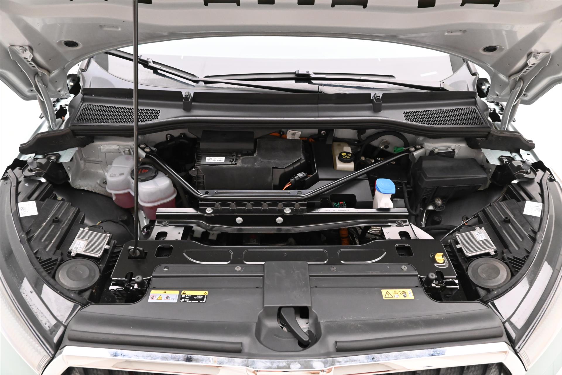 Main photo of the car Skoda Enyaq iV 60 132 kW 58kWh SoH 87% Warranty up to 3 years (9)