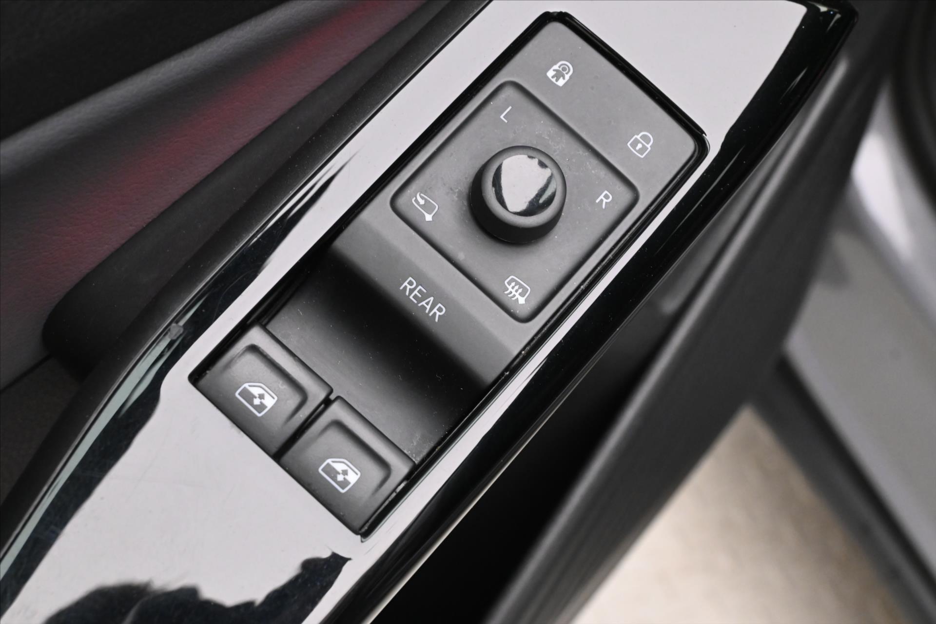 Main photo of the car Volkswagen Id.4 Pro Performance 150kW 77kWh SoH 91% Warranty up to 5 years (24)