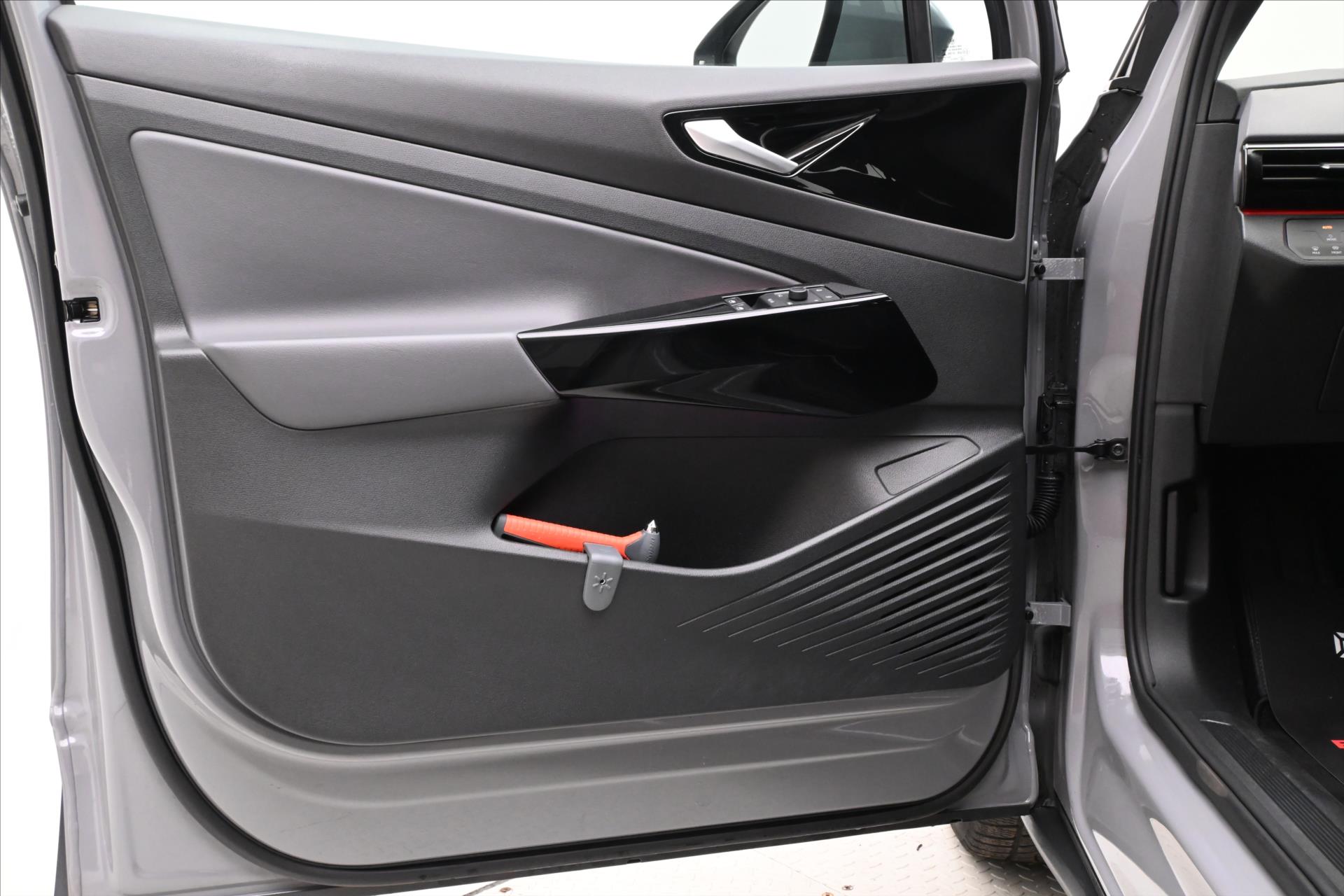 Main photo of the car Volkswagen Id.4 Pro Performance 150kW 77kWh Warranty up to 3 years (23)