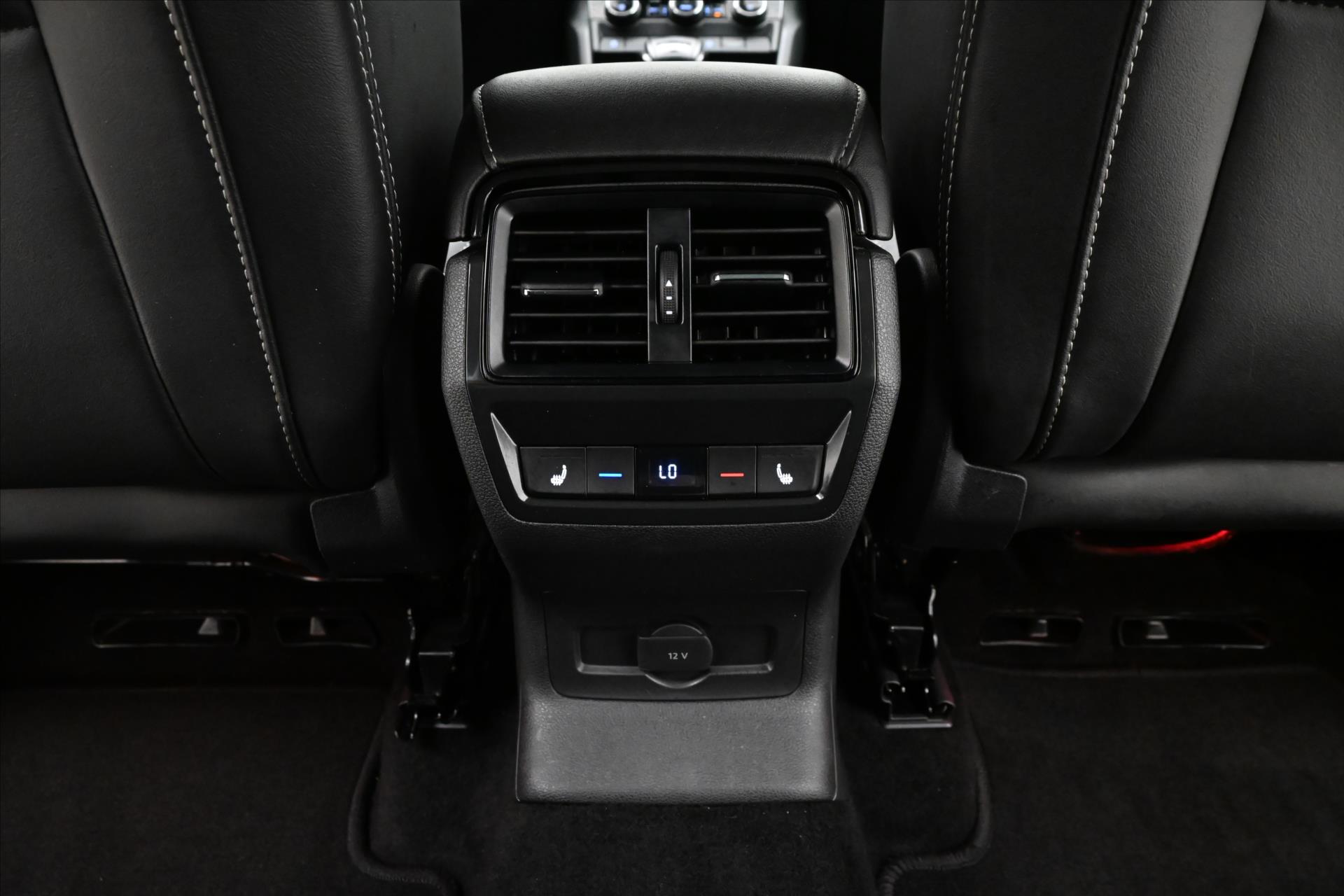 Main photo of the car Skoda Kodiaq 1,5 TSI 110kW SportLine DSG Záruka až 5 let (22)