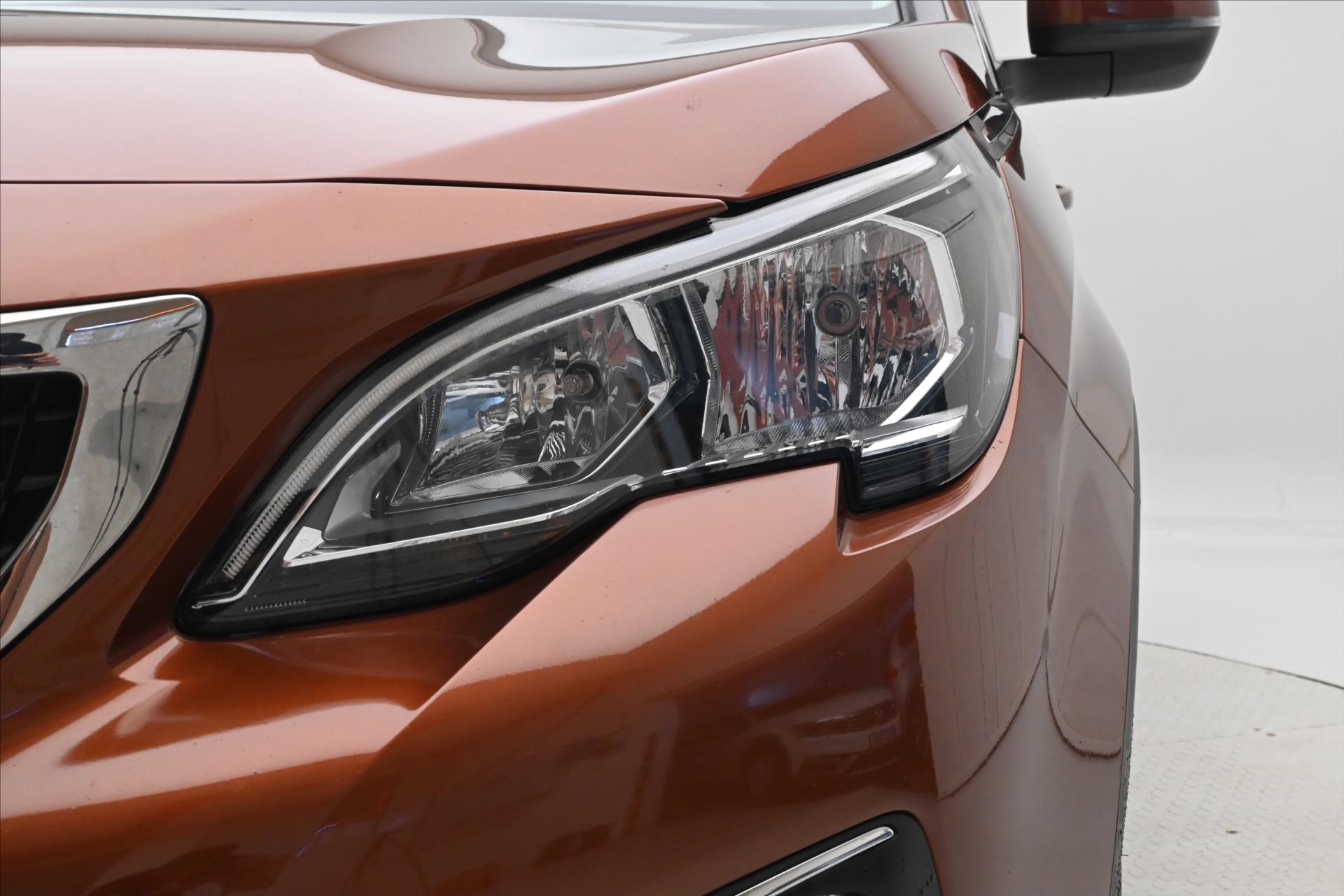 Hlavní fotografie vozu Peugeot 3008 1,6 HDI 88kW Allure Panorama Záruka až 5 let (30)