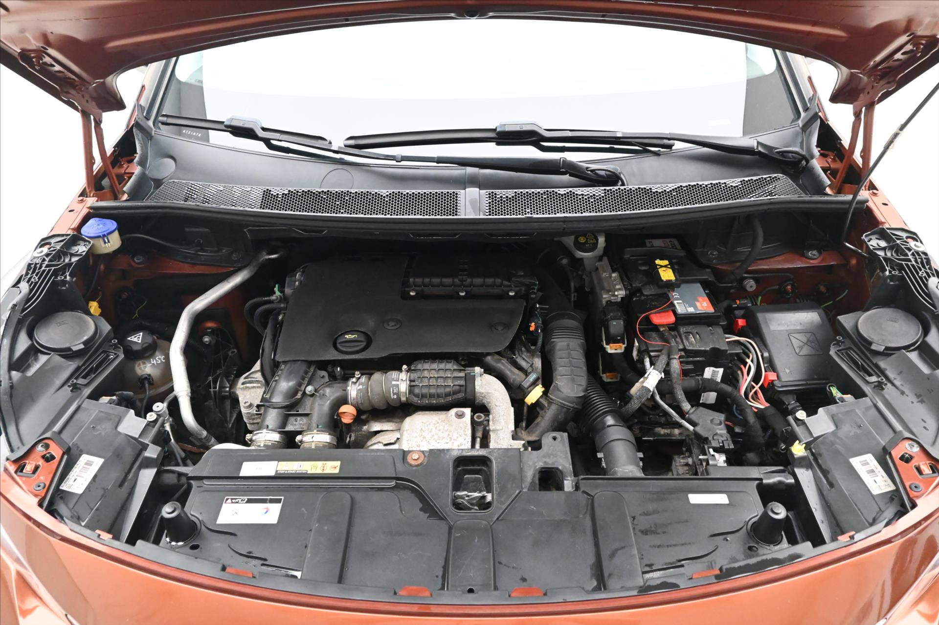 Hlavní fotografie vozu Peugeot 3008 1,6 HDI 88kW Allure Panorama Záruka až 5 let (9)