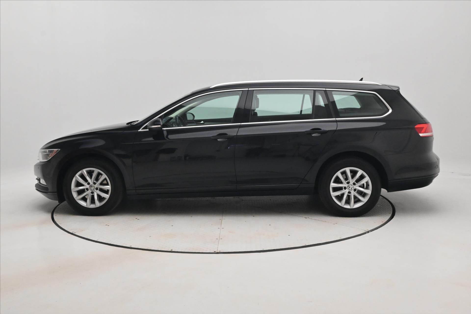 Hlavní fotografie vozu Volkswagen Passat 2,0 TDI 110 kW COMFORTLINE Záruka až 5 let (9)