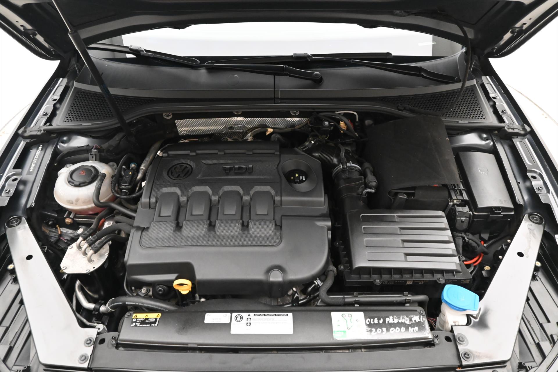 Hlavní fotografie vozu Volkswagen Passat 2,0 TDI 110 kW COMFORTLINE Záruka až 5 let (10)