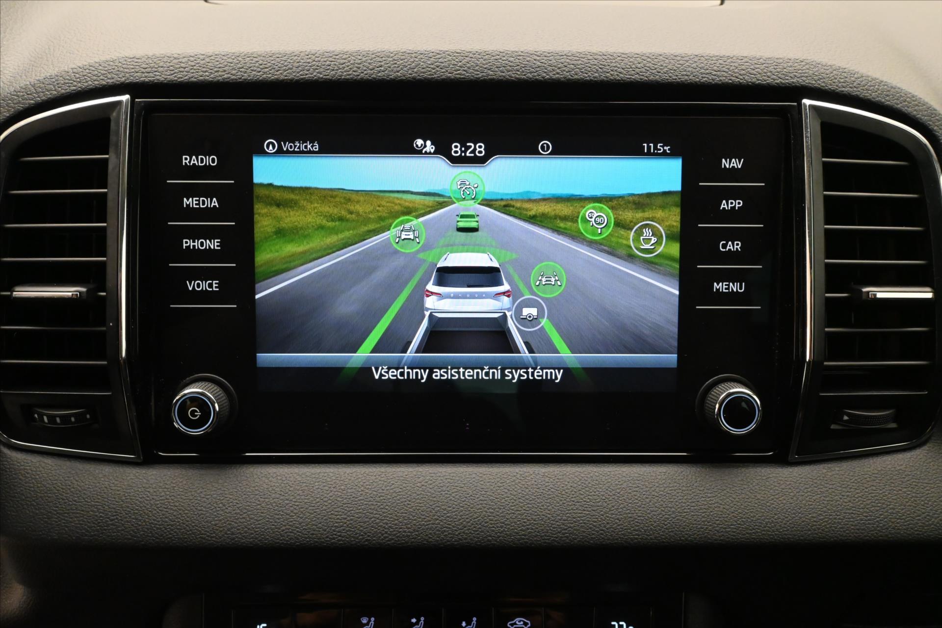 Main photo of the car Skoda Karoq 2.0 TDI 85 kW DSG Ambition Warranty up to 5 years (19)