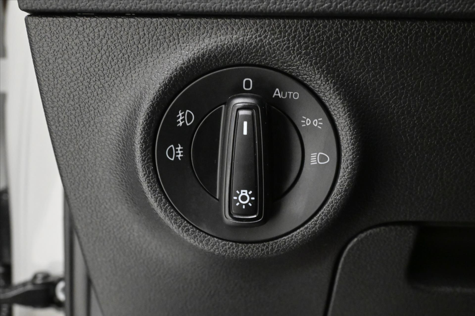 Main photo of the car Skoda Karoq 2.0 TDI 85 kW DSG Ambition Warranty up to 5 years (26)