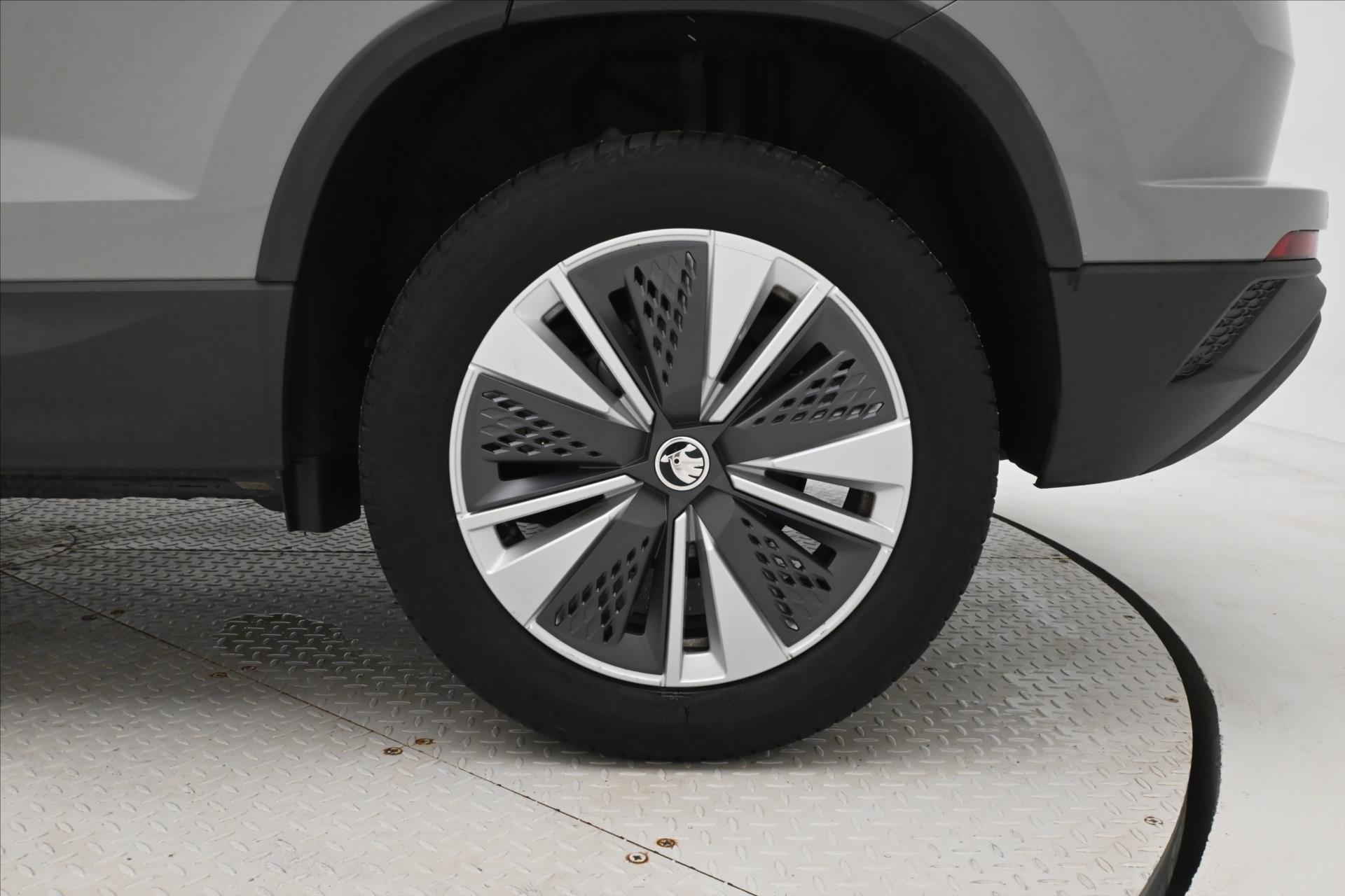 Hlavní fotografie vozu Škoda Karoq 2,0 TDI 85 kW DSG TAŽNÉ Záruka až 5 let (33)