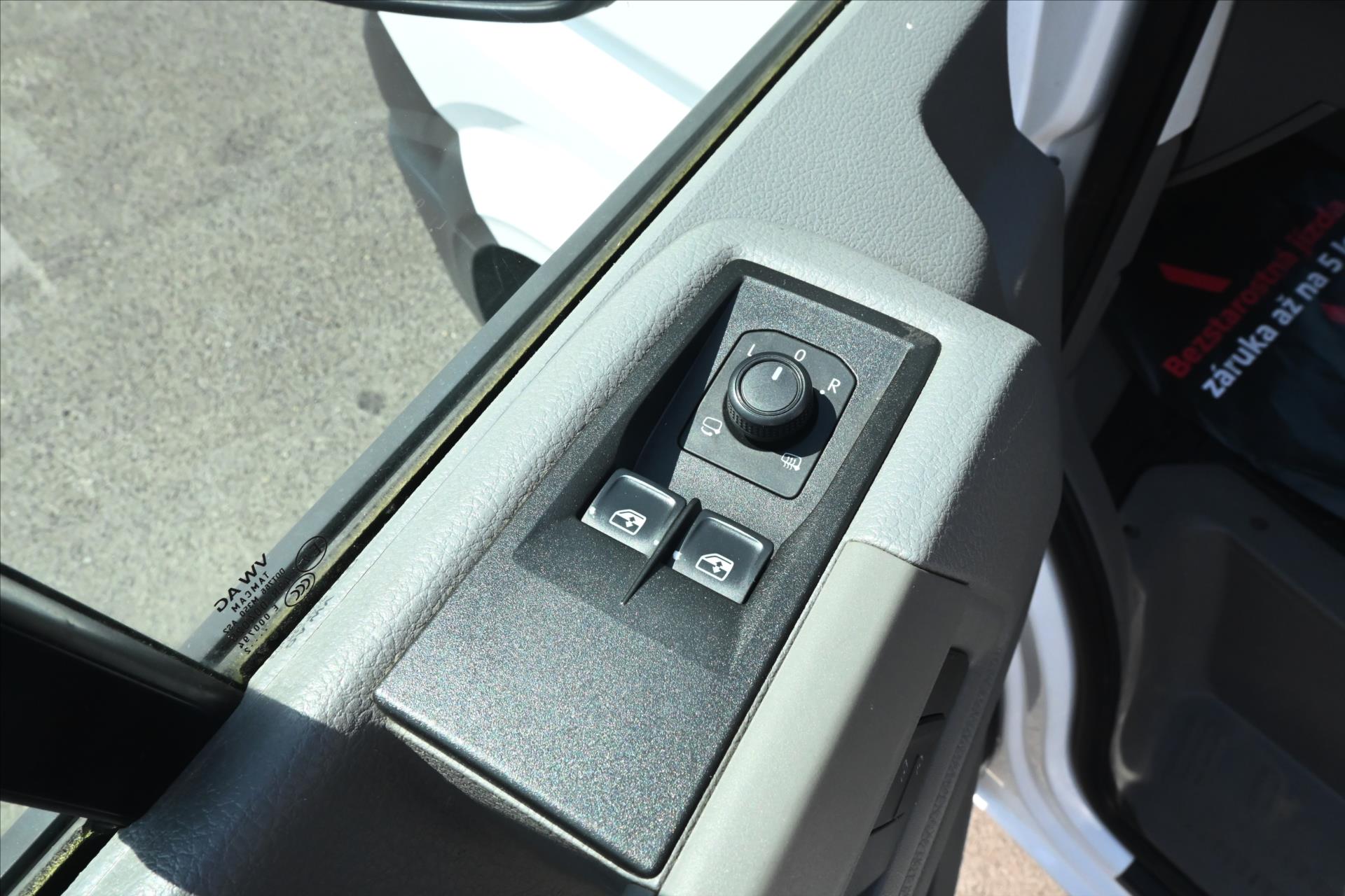 Main photo of the car Volkswagen Crafter 2.0 TDI 103 kW L2H2 Cruise control Towing Warranty up to 5 years (24)